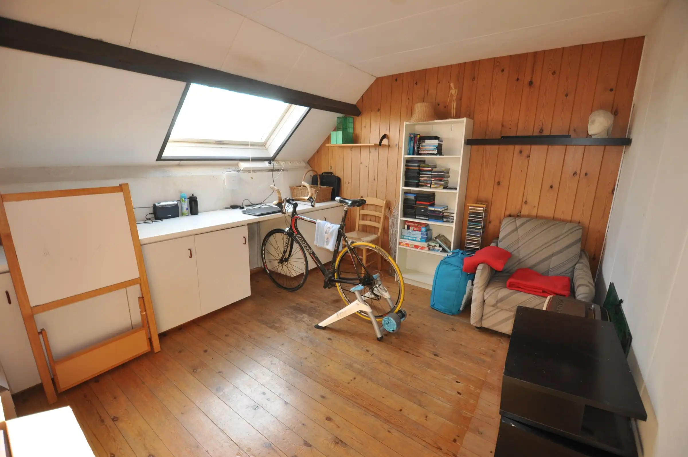 Vernieuwde herenwoning in het centrum van Zandvoorde foto 19