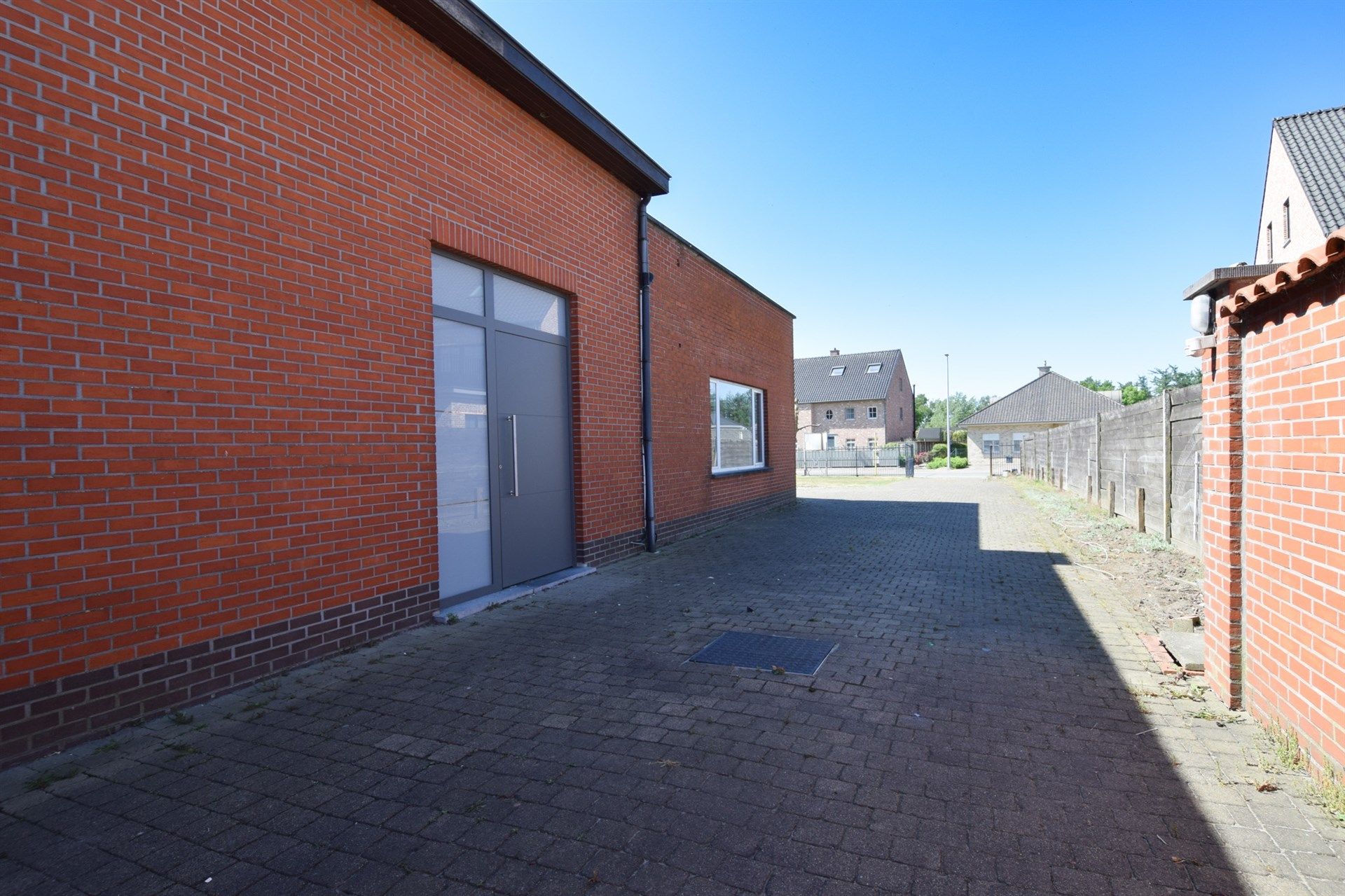 Ruime, op te frissen villa woning op een mooi perceel van 1.583m² foto 21