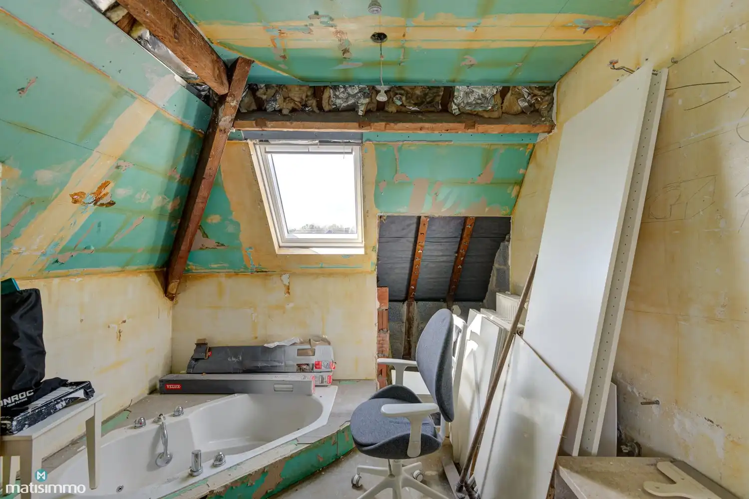 GERENOVEERDE WONING MET 3 SLAAPKAMERS, RUIME GARAGE EN TUIN (11A 40CA) TE BILZEN foto 30