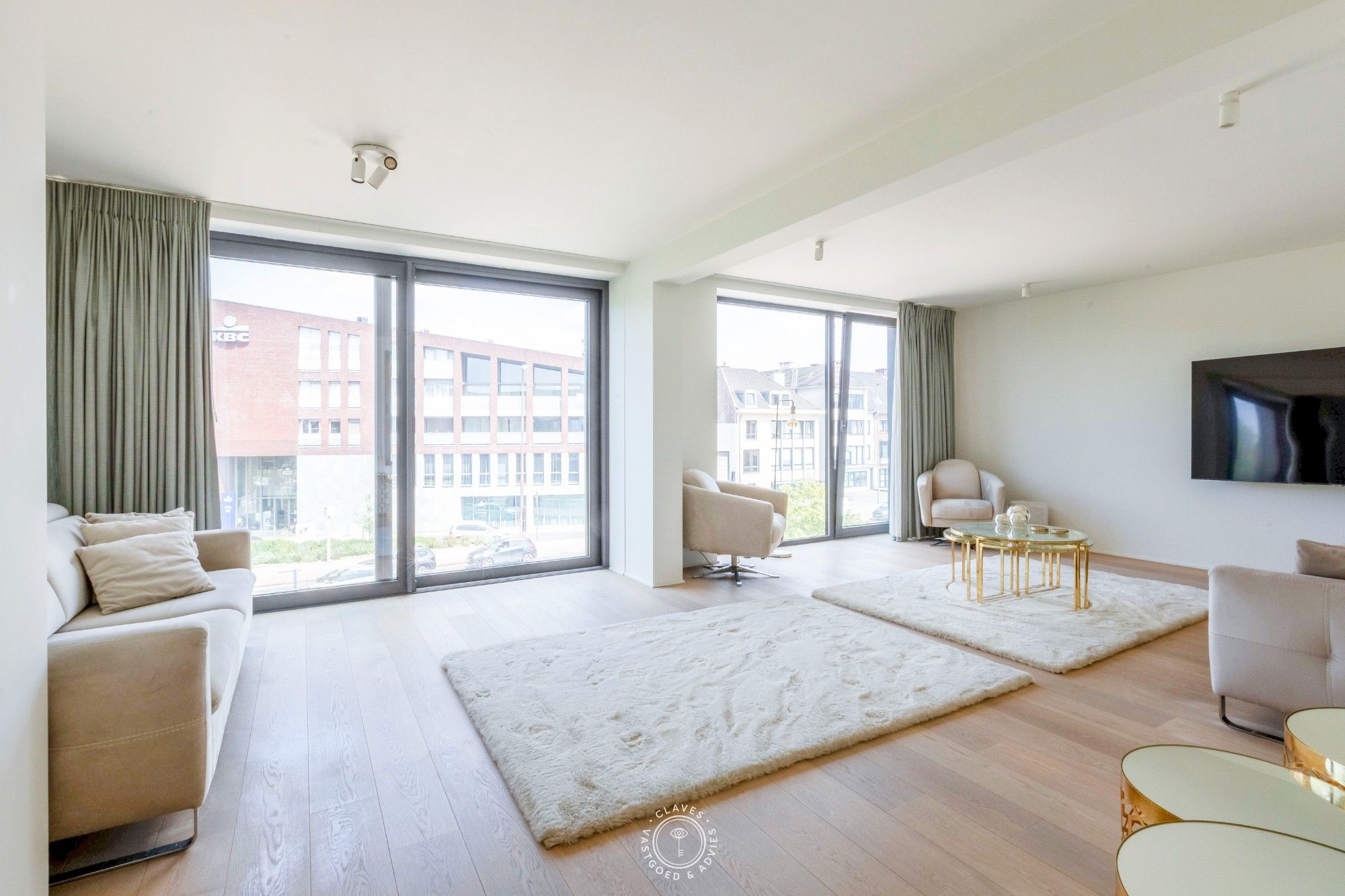 Stijlvol en lichtrijk appartement op toplocatie foto 11
