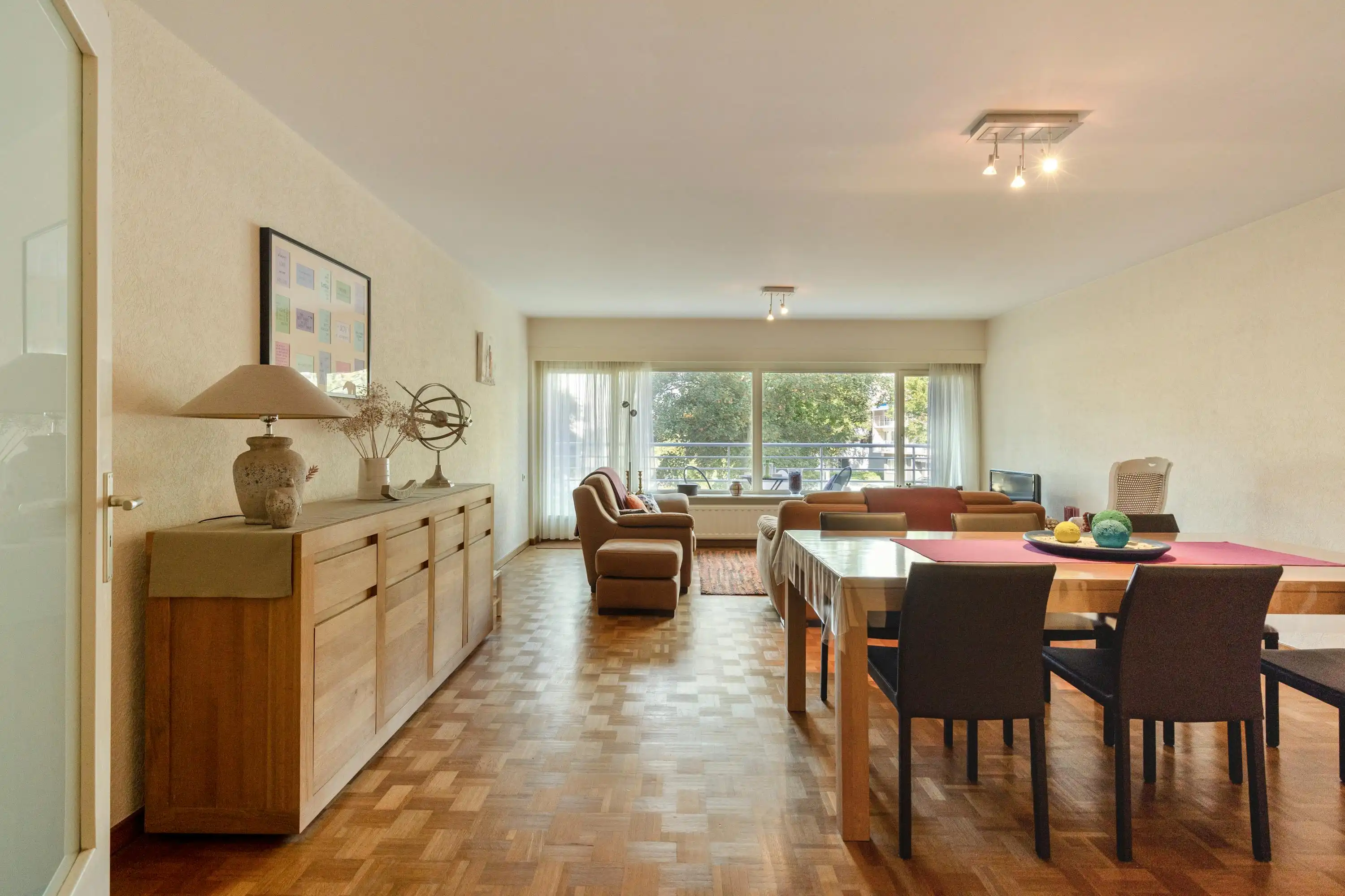 Ruim appartement (3 slaapkamers) te koop in St-Andries foto 2