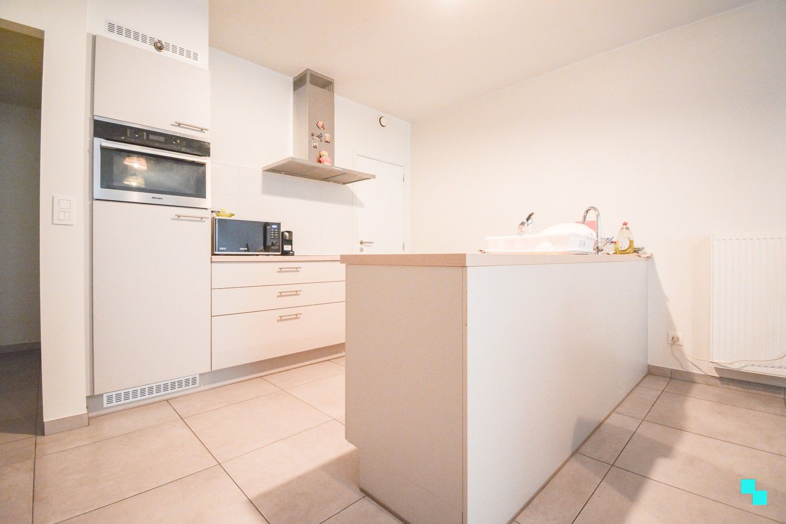 Recent, gelijkvloers appartement met garagebox te Westrozebeke foto 6