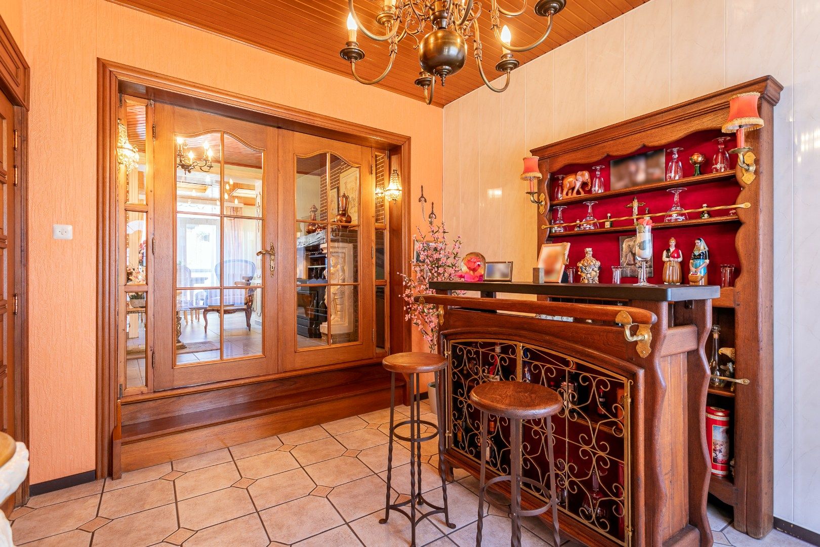 Goed onderhouden woning +-3are, met 2 à 3 slpk, garage en tuin. foto 3