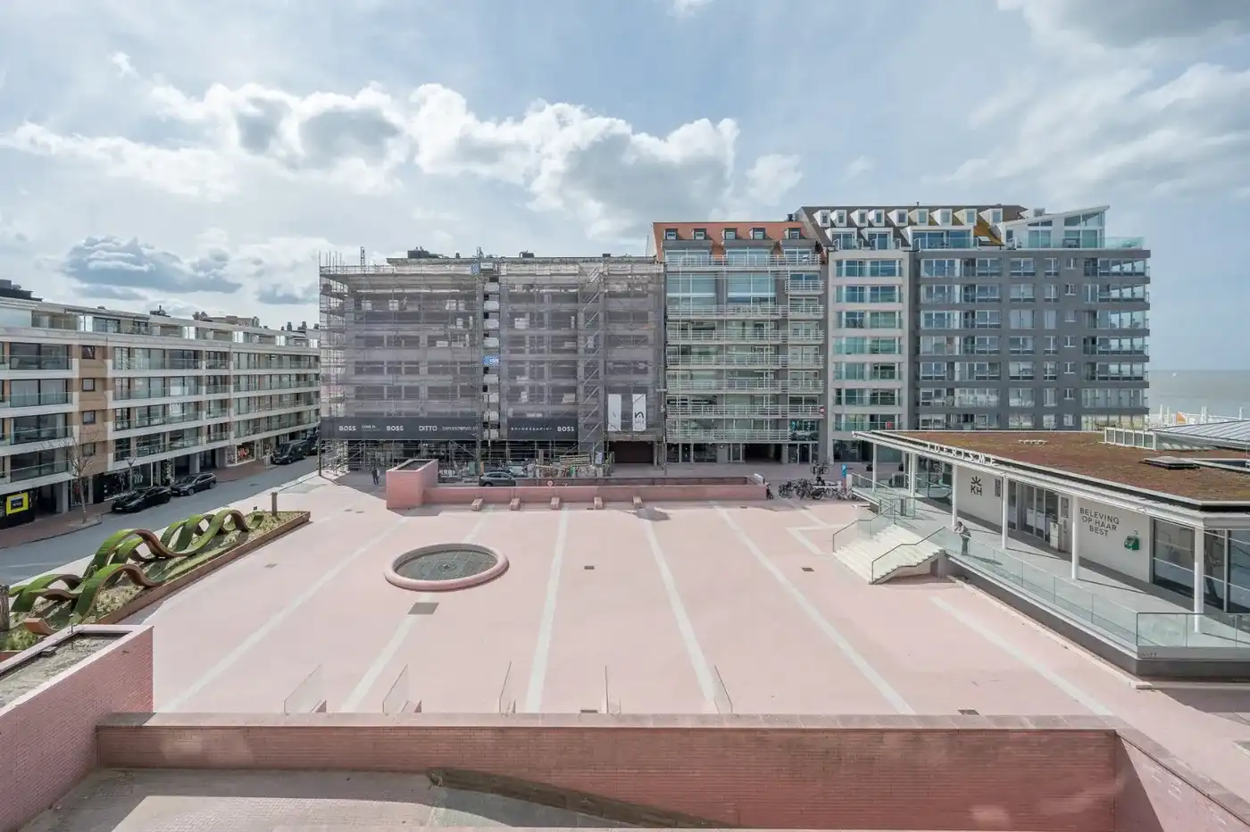 Gezellig appartement met zonnig terras en zijdelings zeezicht aan het Lichttorenplein foto 2