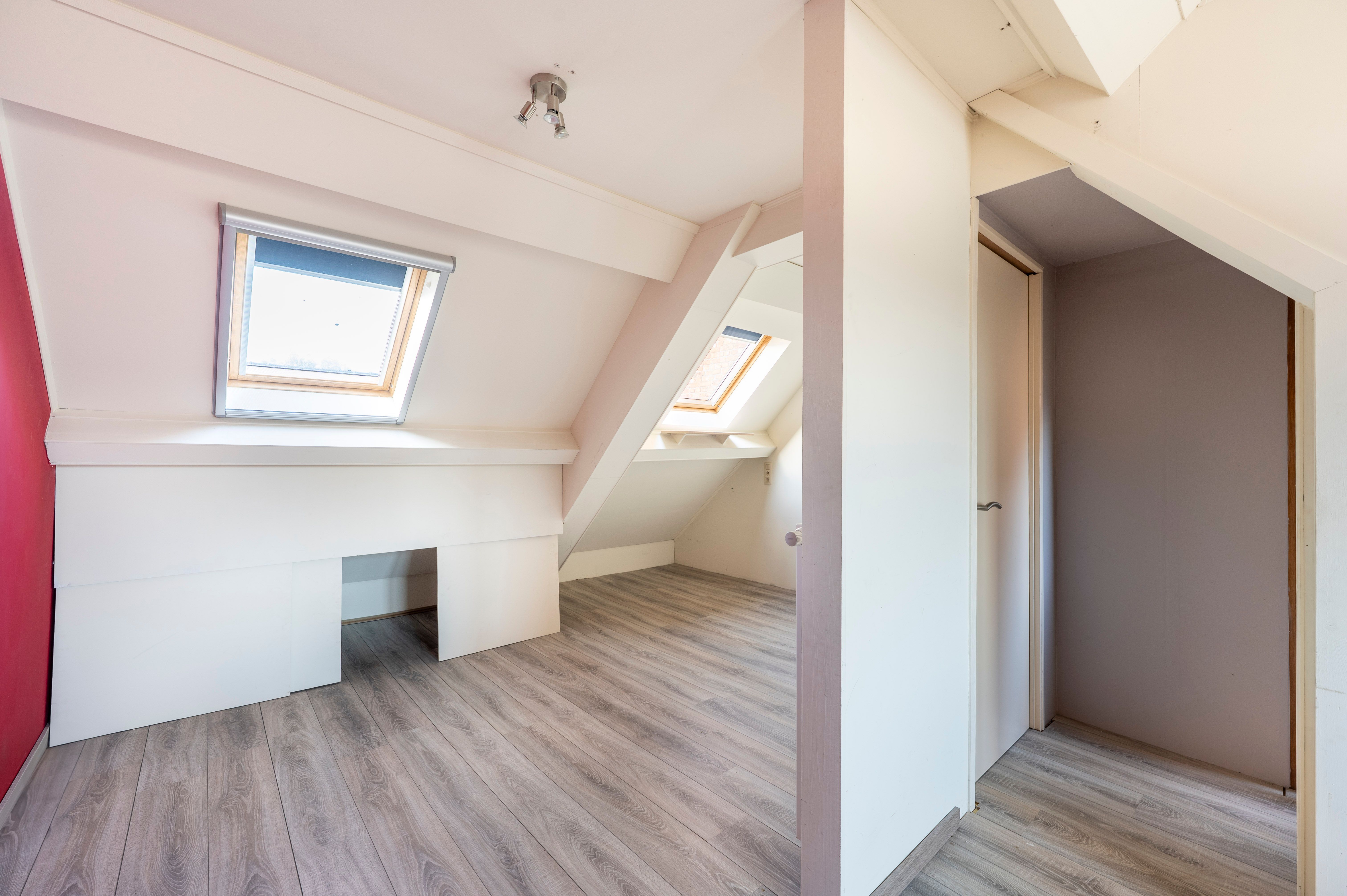 Verrassende woning met leuke tuin en grote garage nabij centrum Kapellen! foto 13