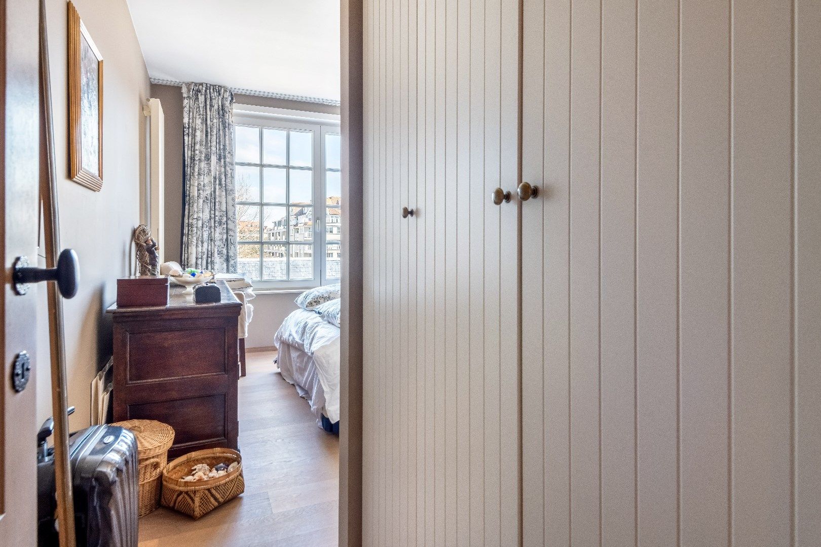 Ruim appartement (ca. 180m²) met een gevelbreedte van meer dan 13 meter, rustig gelegen, in het centrum tegenover de H. Hartkerk. foto 20