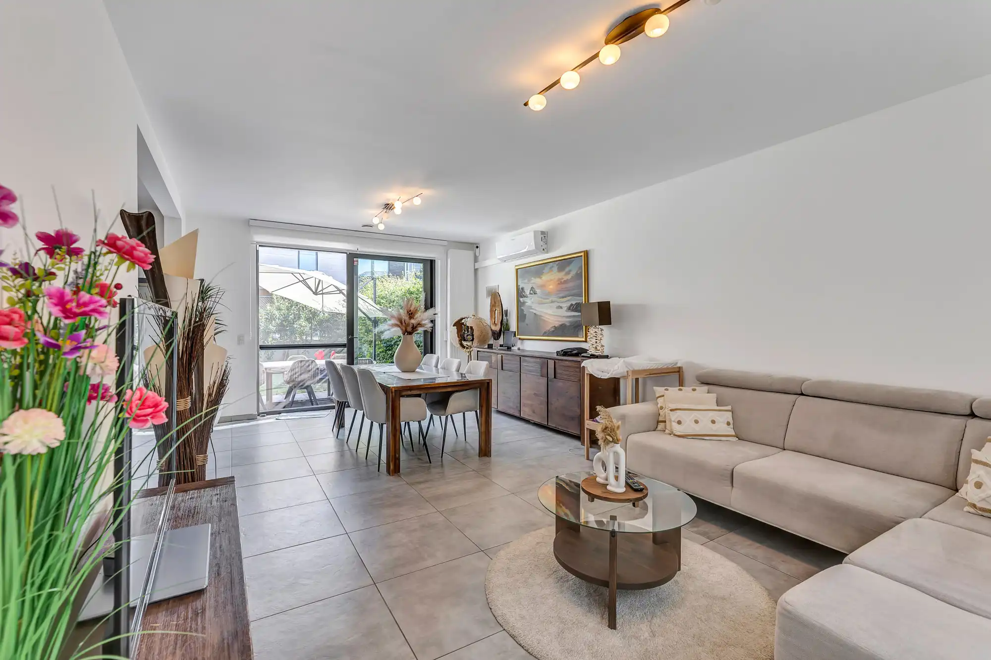 Instapklare woning met 3 slaapkamers en gezellige tuin foto 4