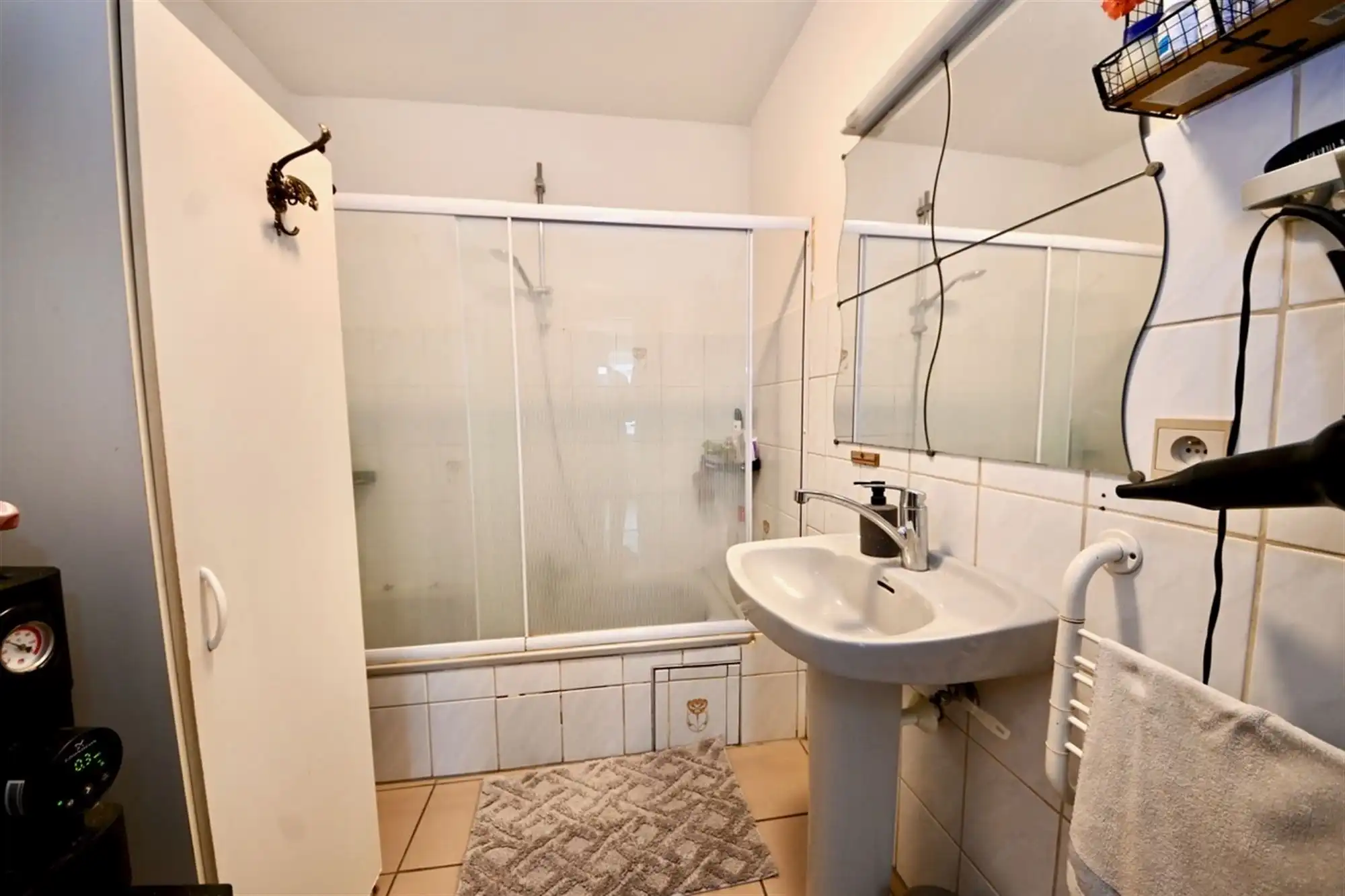 Instapklaar appartement met 3 slaapkamers en garage. foto 13