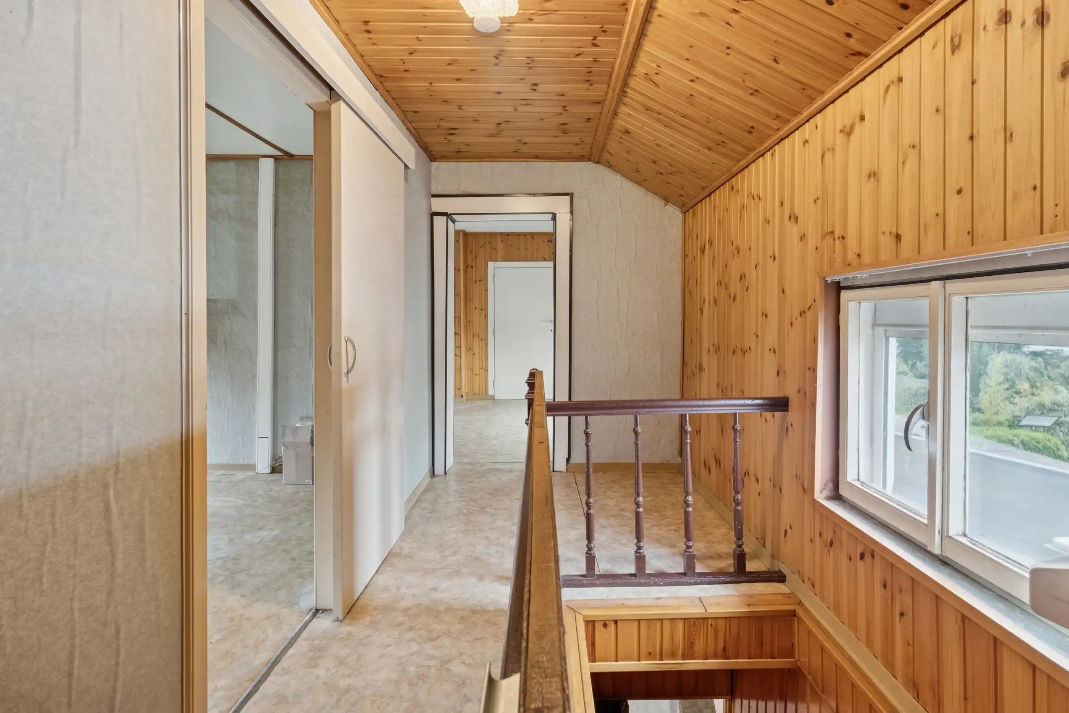 Charmante woning met renovatiepotentieel  foto 16