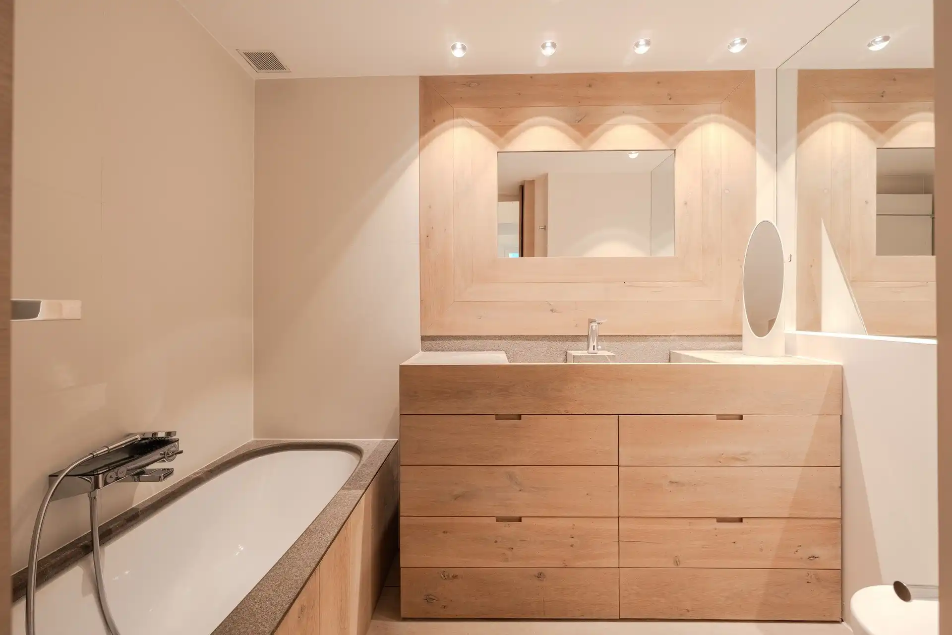 Exclusief en uitzonderlijk lichtrijk designappartement in het hart van Knokke-Zoute foto 30
