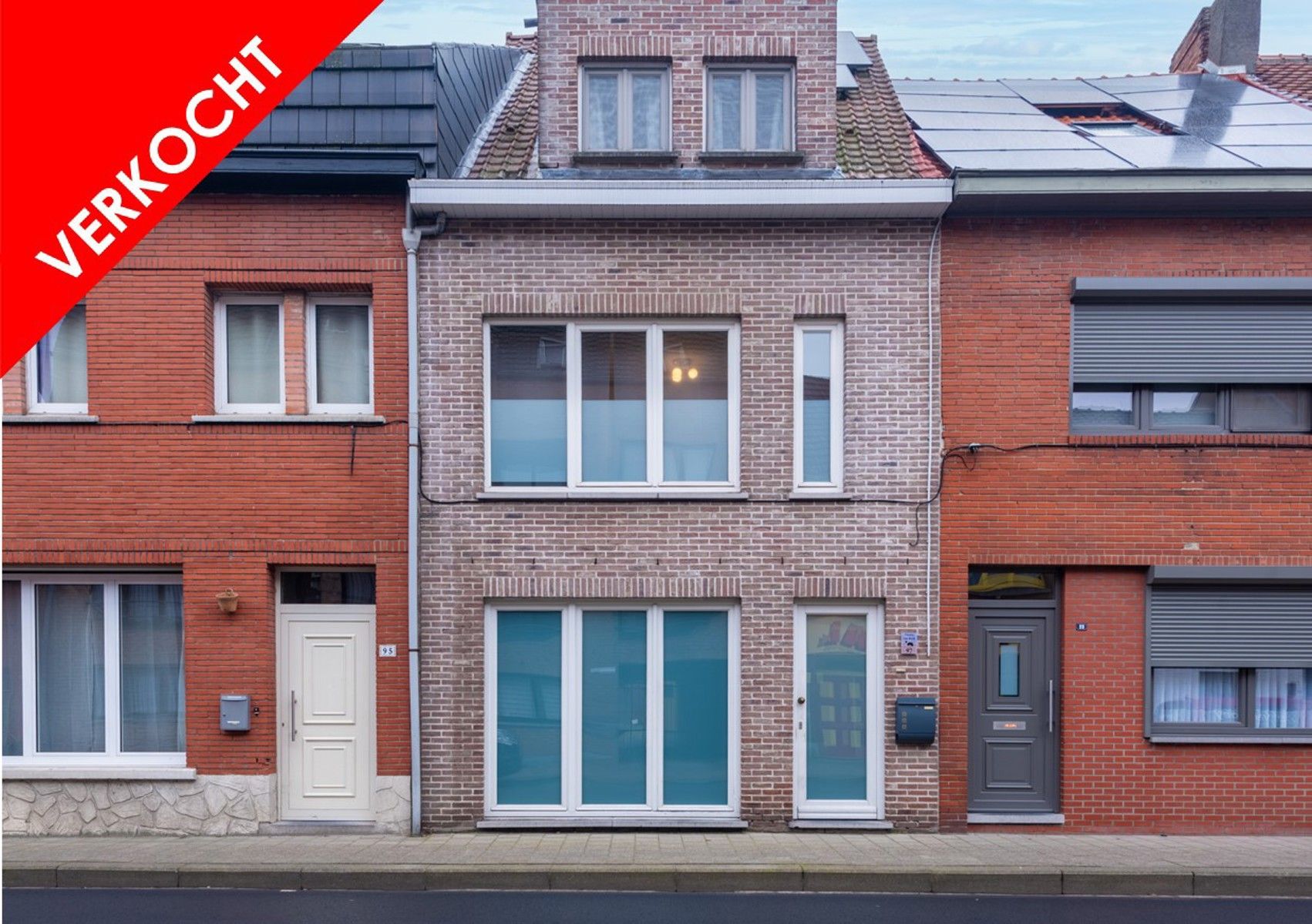Ook succesvol verkopen? Bel ons voor een gratis schatting! foto {{pictureIndex}}