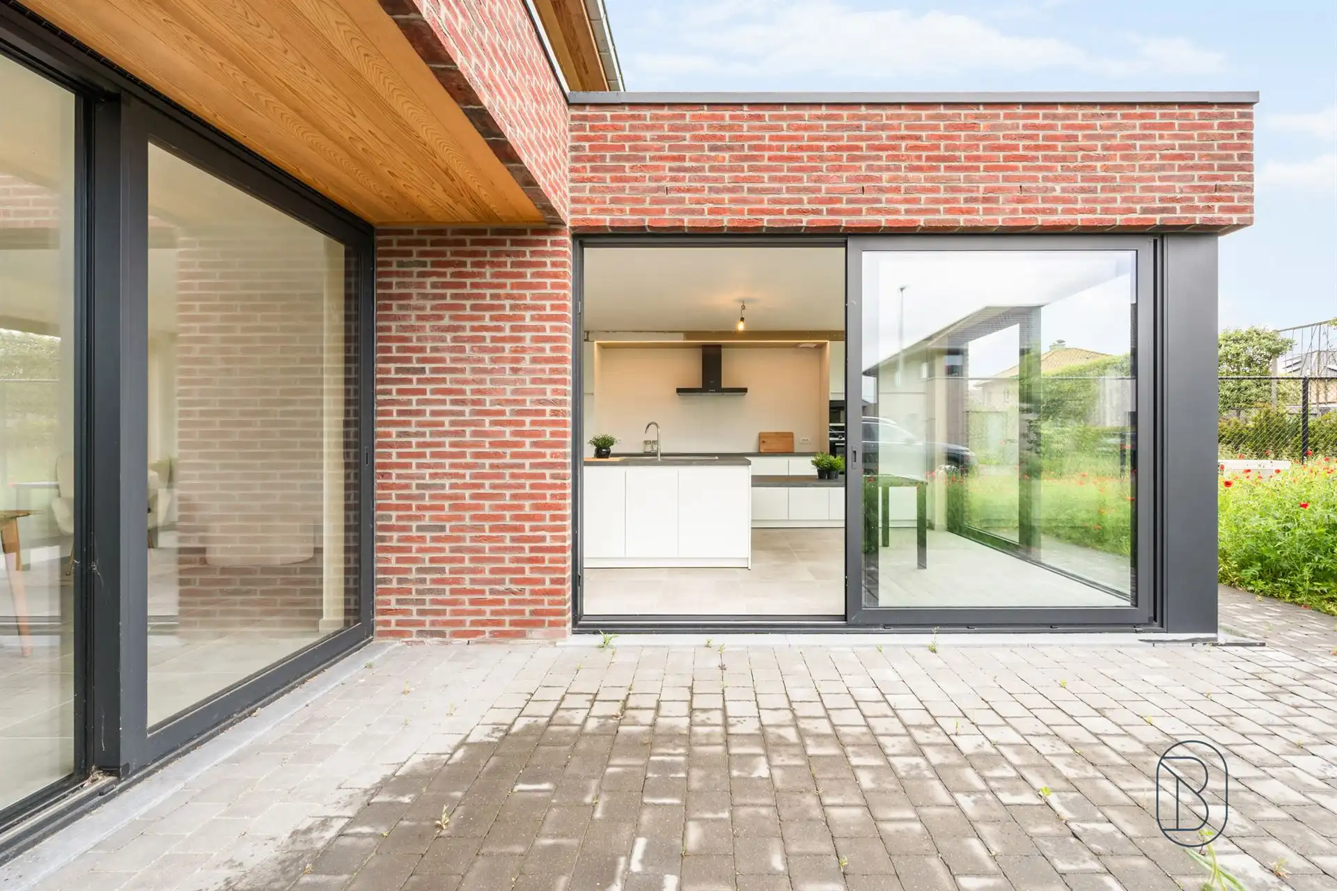 Kwalitatieve moderne ruime nieuwbouwwoning HOB met 3 SLK! foto 12