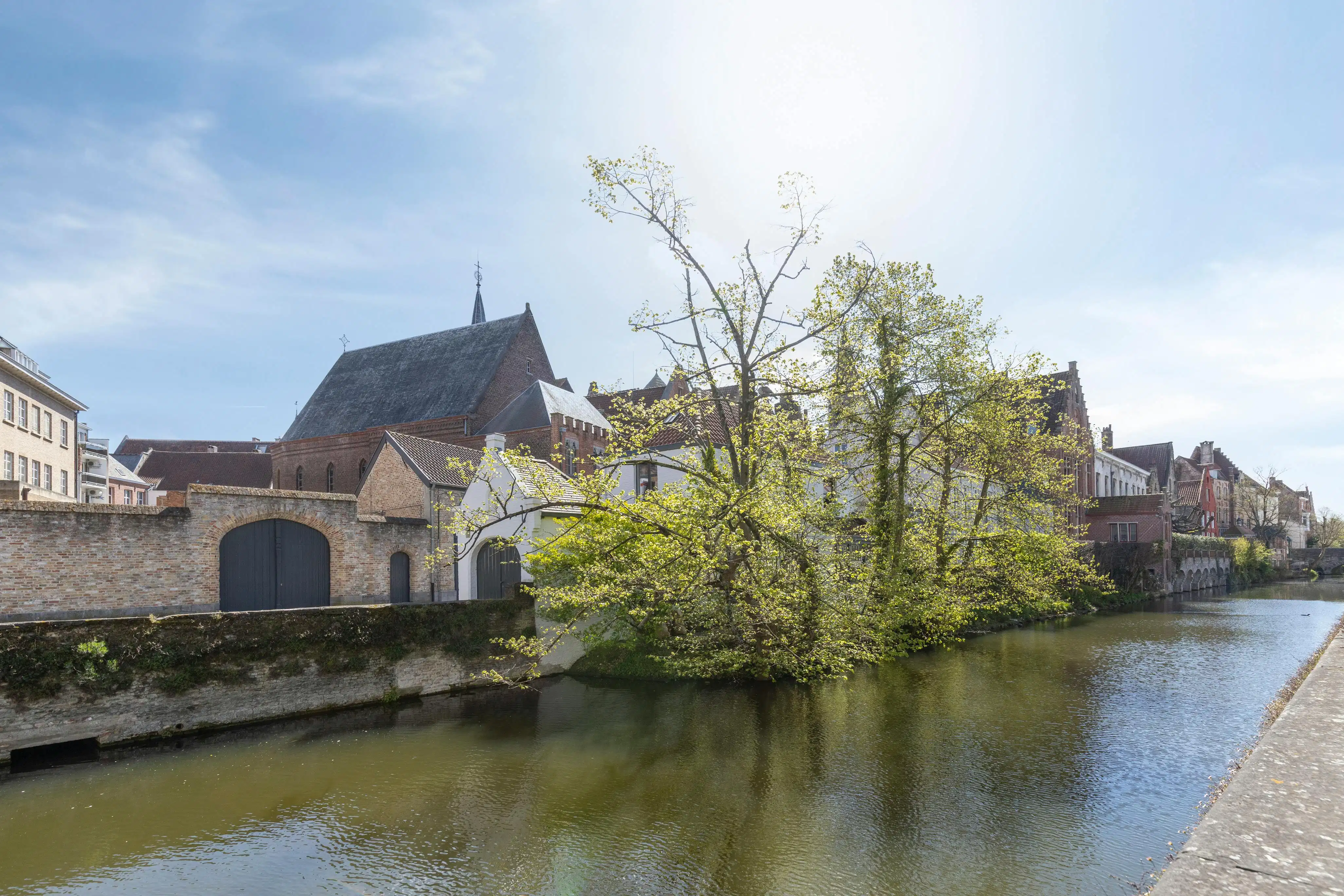 Prachtig 1 slaapkamer appartement met terras in hartje Brugge foto 14