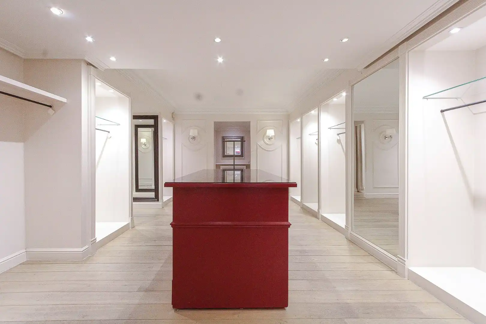 Kustlaan 27 te huur: Uitzonderlijke handelsruimte met luxueuze afwerking op toplocatie, nabij het Driehoeksplein foto 4