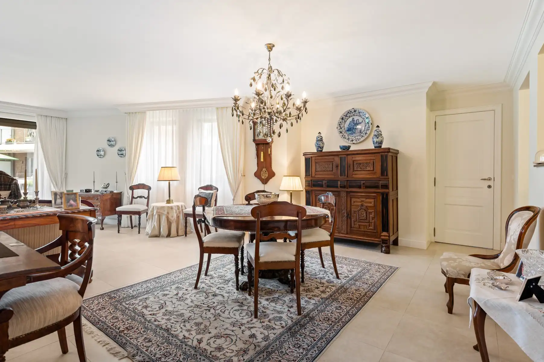 Gelijkvloers appartement met 2 slaapkamers, bureau en terras foto 7