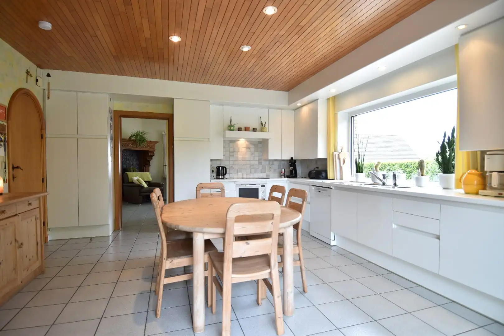 Villa met 4 slaapkamers (meer mogelijk!), garage en zonnige tuin te koop in Avelgem foto 6