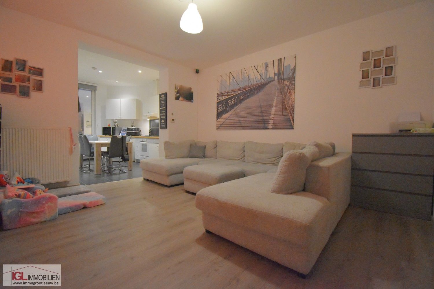 Modern 2 kamer appartement te Dilbeek foto {{pictureIndex}}
