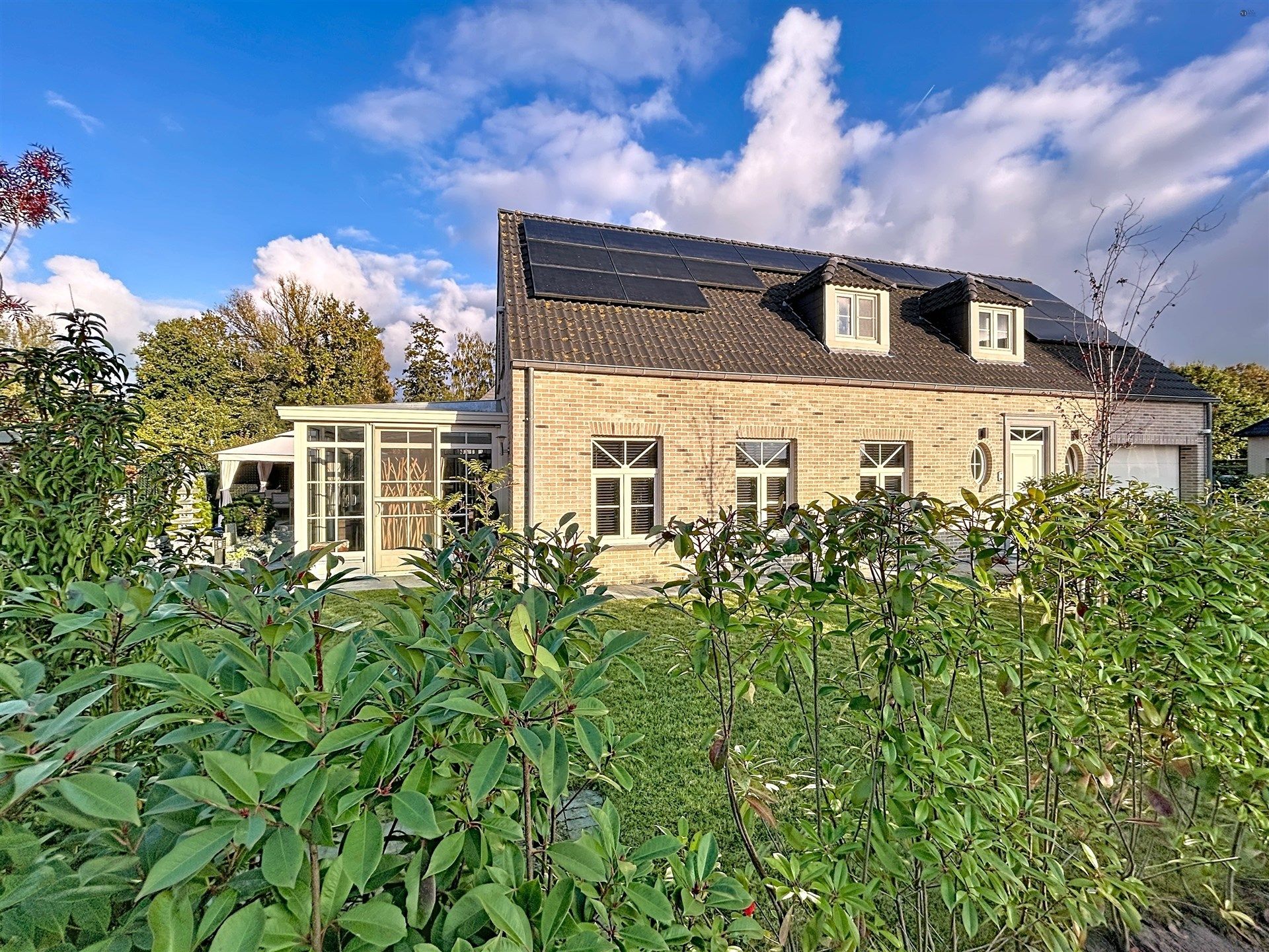 Open bebouwing met 3 slaapkamers en garage op perceel van 644m² foto 22