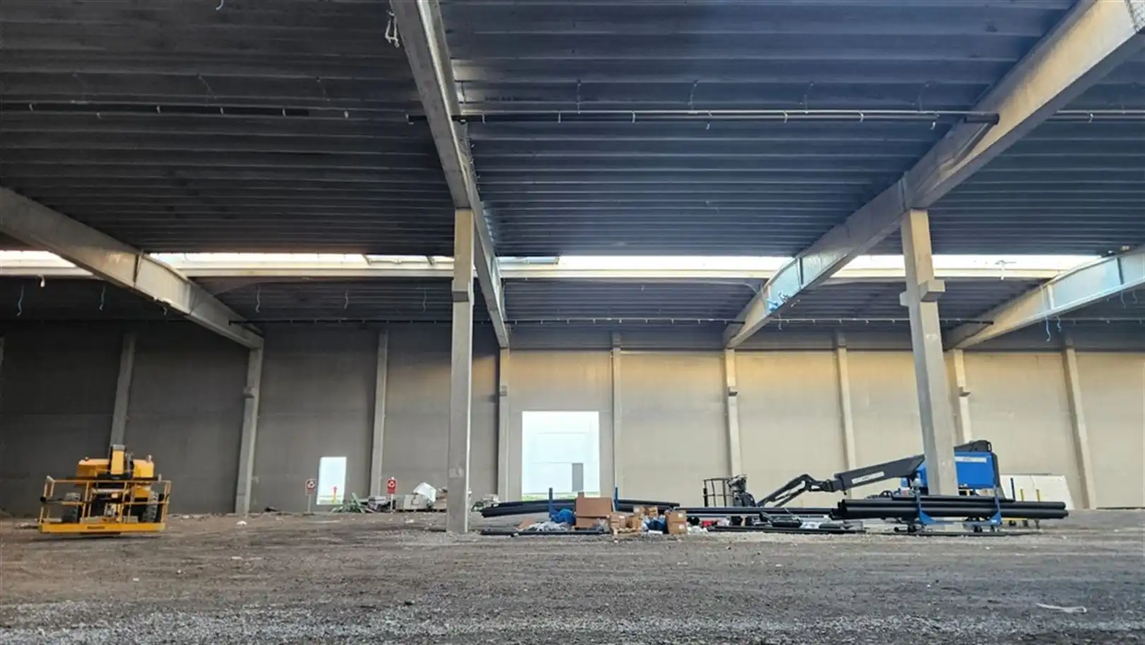 Twee nieuwbouw loodsen met zichtlocatie E17 foto 11