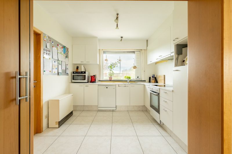 Ruime villa op een landelijke perceel met een oppervlakte van 940m² ! foto 9