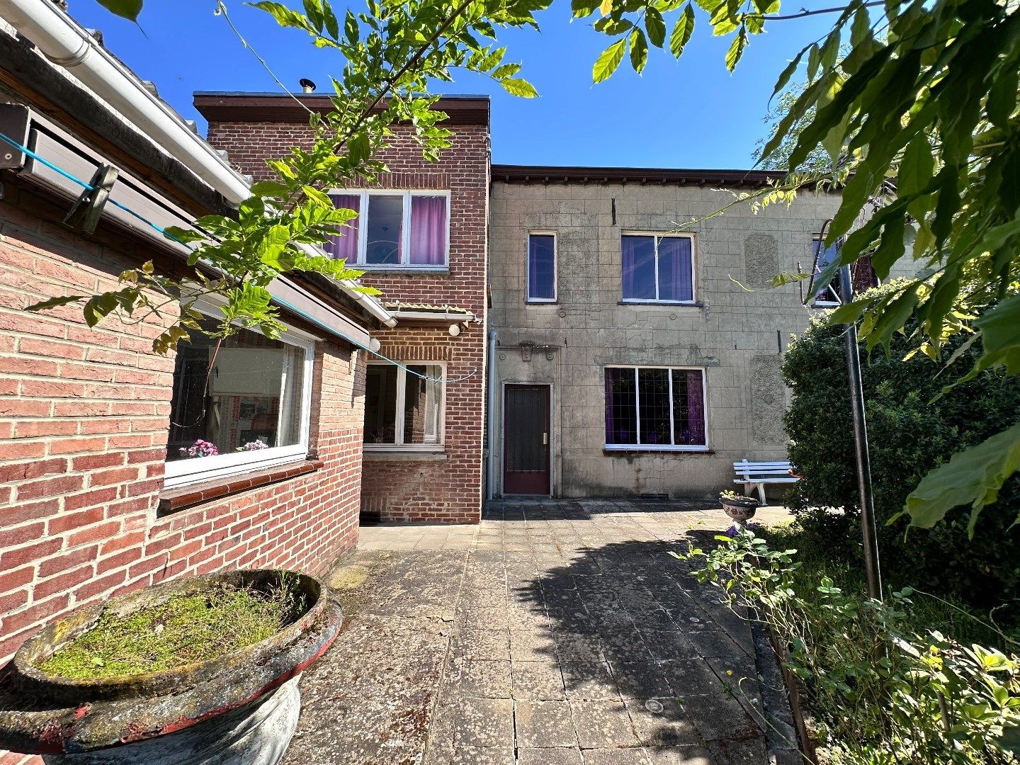 Hoofdfoto van de publicatie: Woning in Tongeren met tuin, garage en 3 slaapkamers op perceel van 389m²