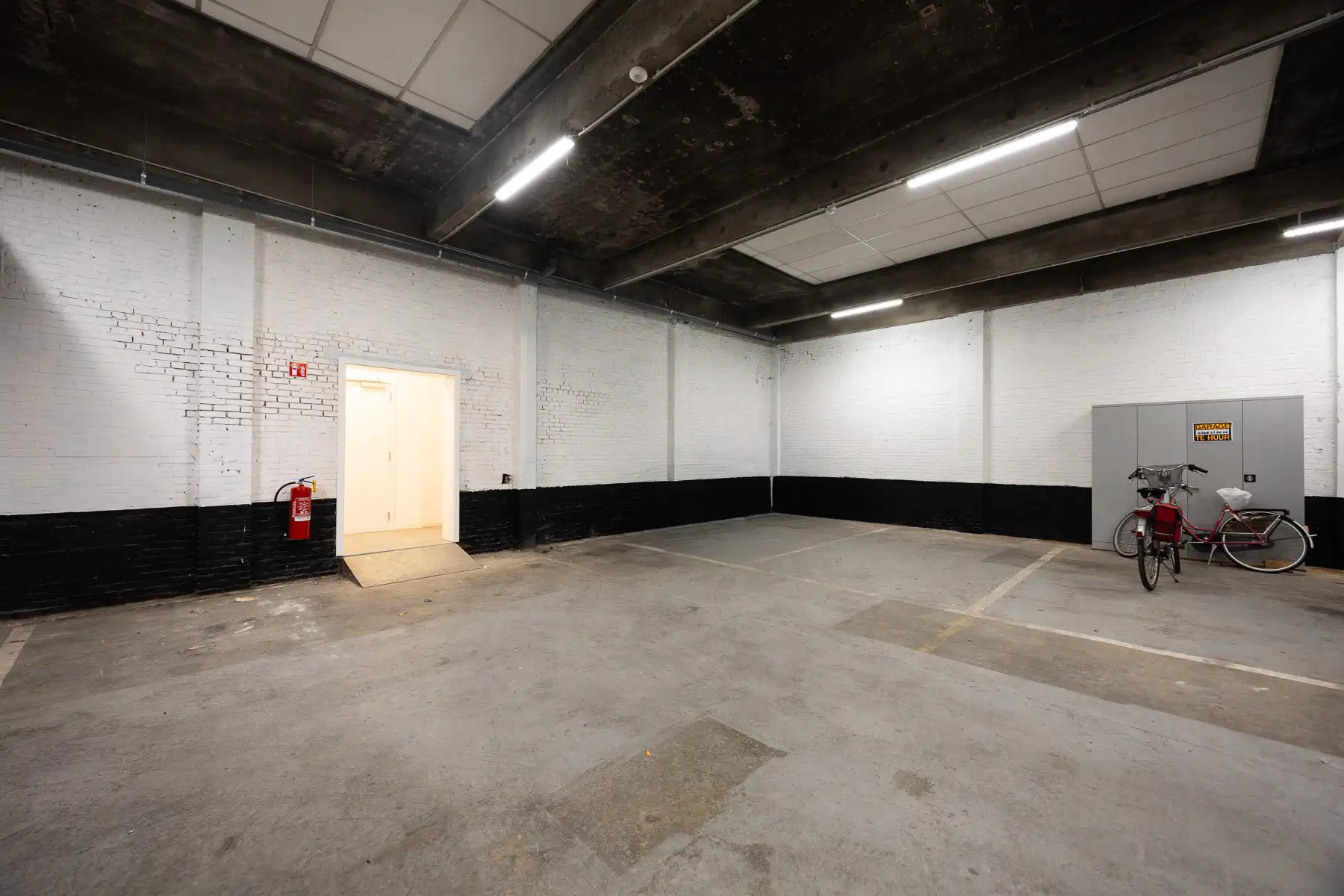 Polyvalente ruimte met centrale ligging vol potentieel foto 19