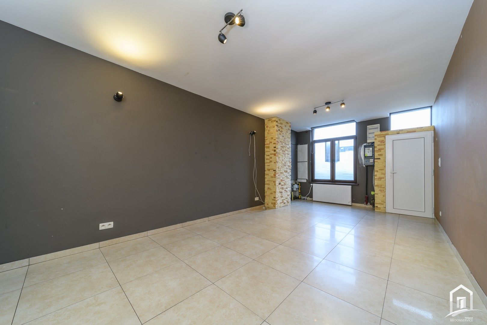 Verder af te werken gezinswoning te Zelzate foto 2