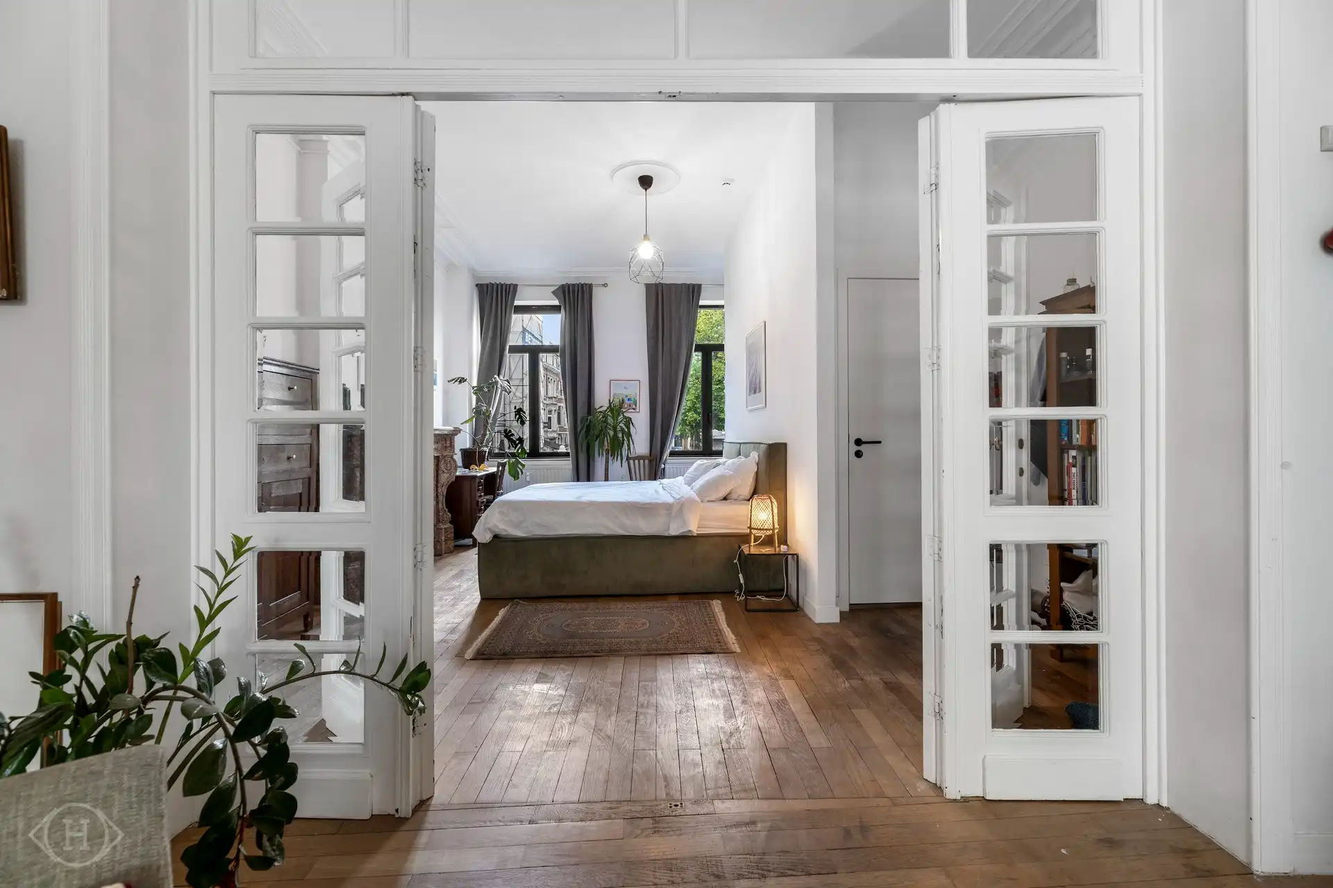 Charmant 1-slaapkamerappartement met tuin aan Ladeuzeplein foto 4