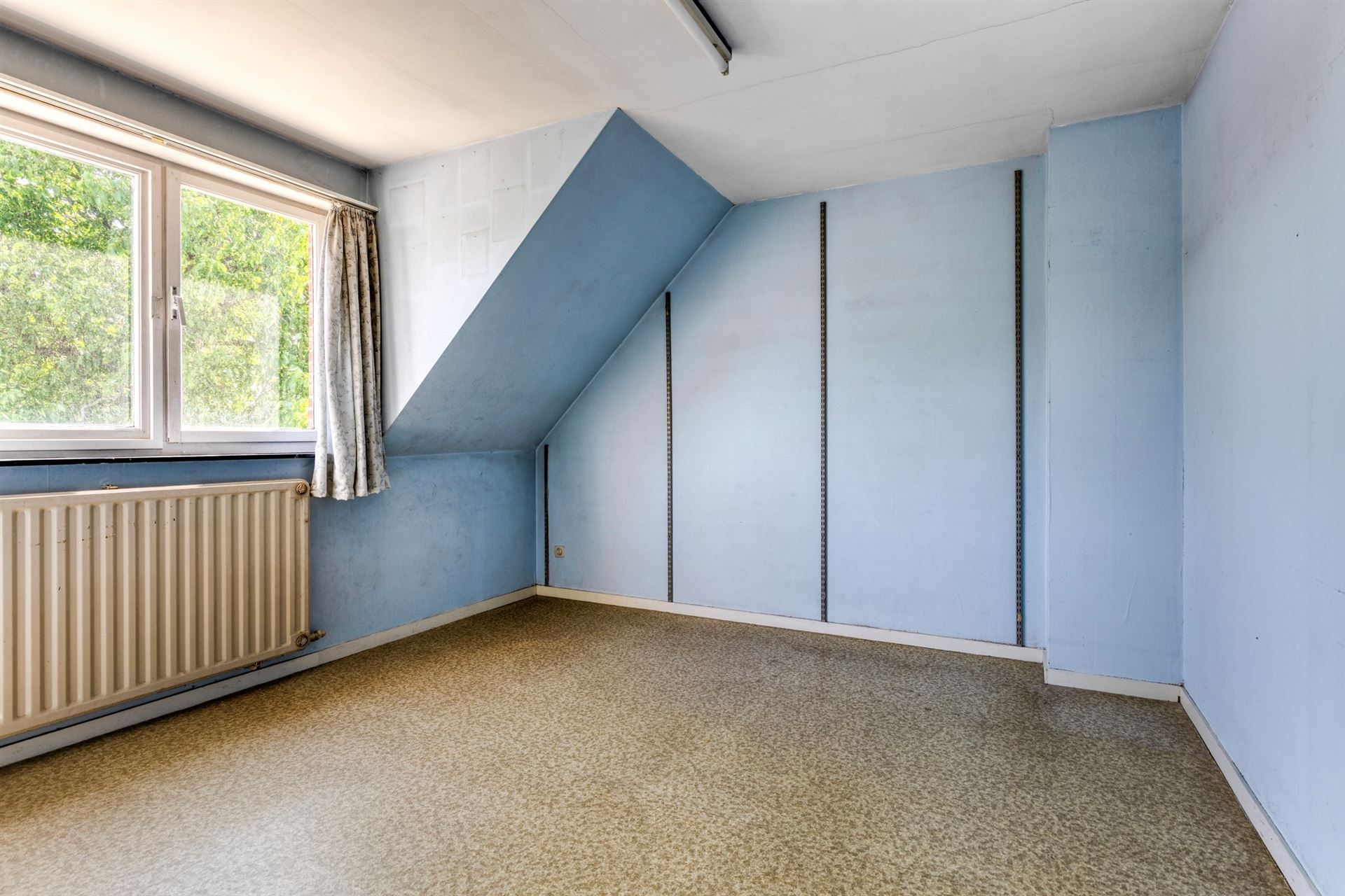 Op te knappen HOB in rustige omgeving foto 16