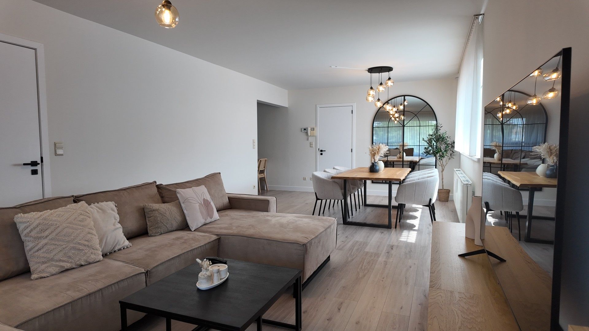 APPARTEMENT MET 2 SLKPS TE KOOP - HARTJE MAASMECHELEN foto 4
