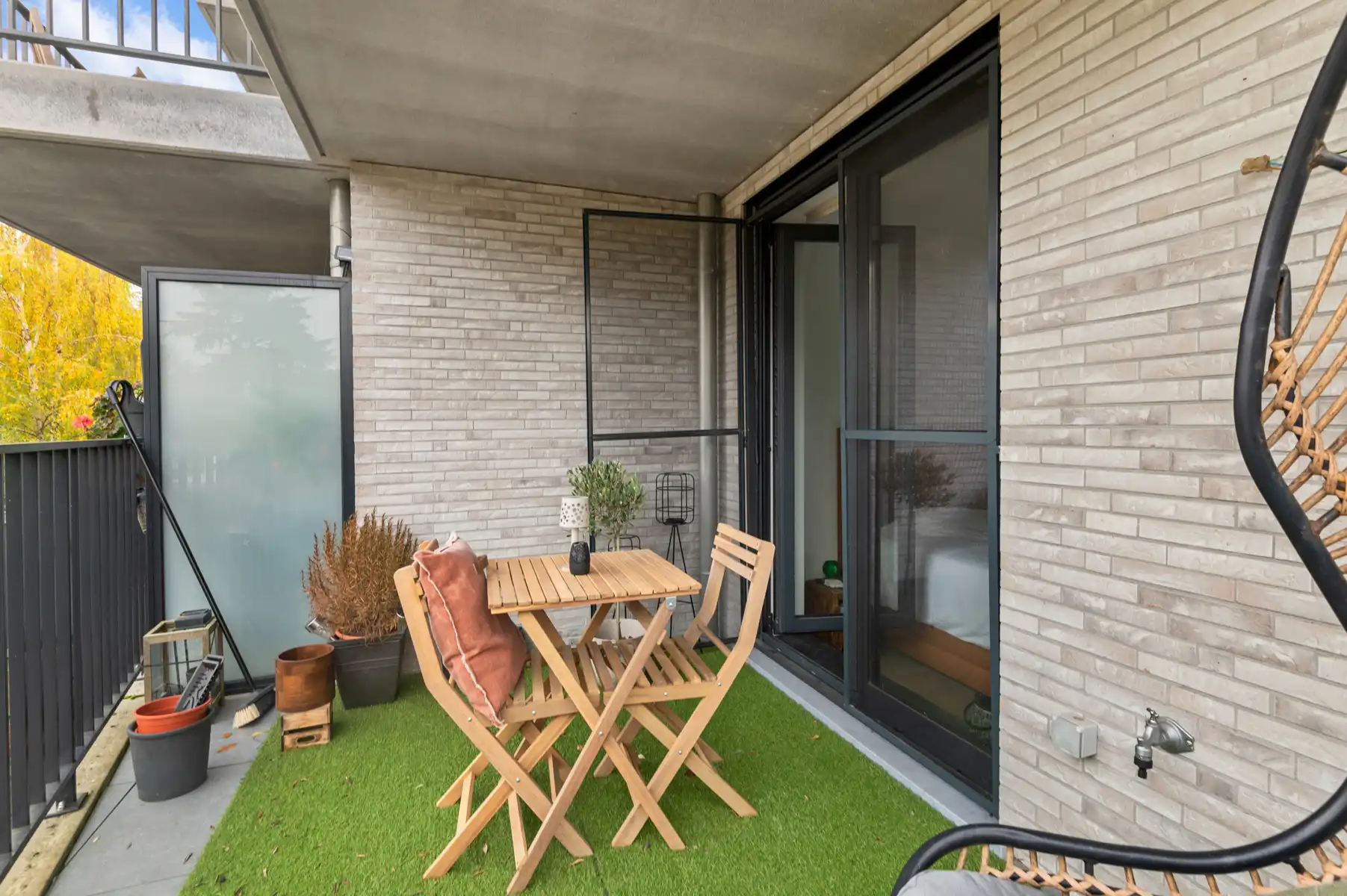 Instapklaar appartement gelegen in de wijk Pulhof te Berchem foto 9