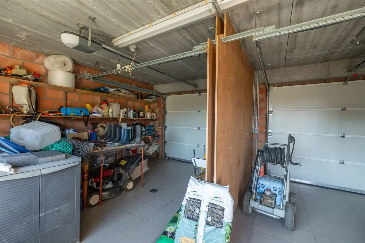 Villa grenzend aan agrarisch gebied met 4slk en opslag foto 67