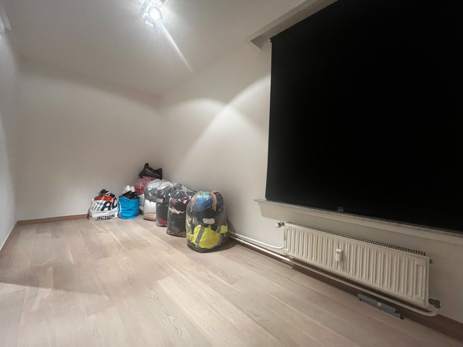 Uiterst goed gelegen 3 slaapkamer appartement foto 15
