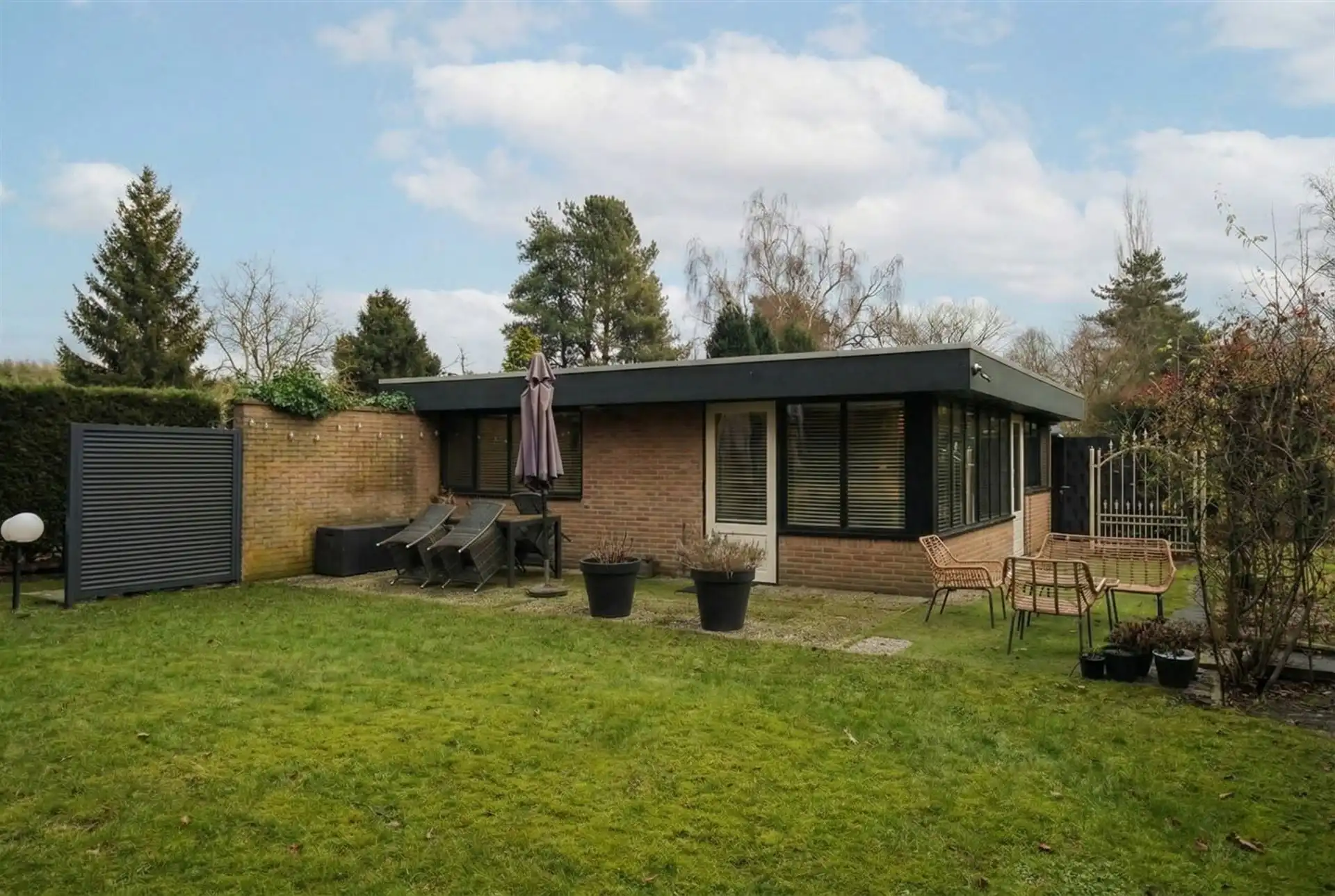 Instapklare gelijkvloerse vakantiewoning met twee slaapkamers, moderne keuken en een volledig afgesloten perceel op vakantiedomein Sonnevijver! foto 14
