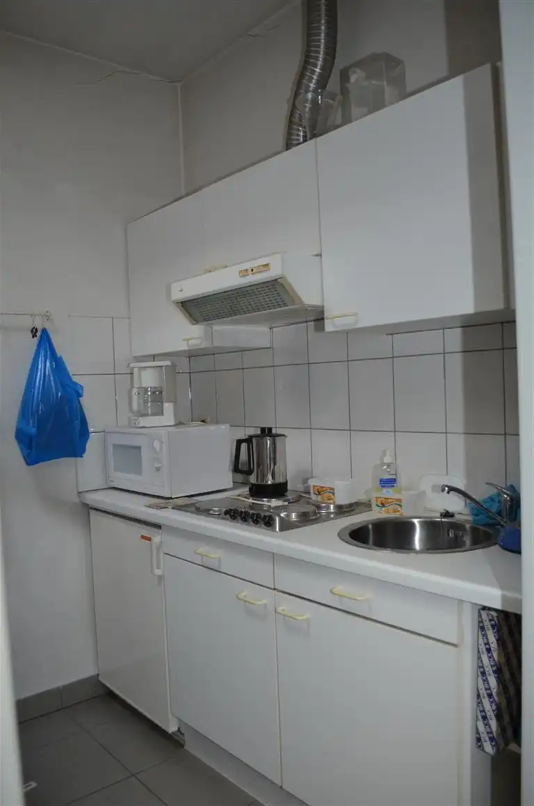 Ruim kantoor /winkel van 110 m² in volle commerciële centrum foto 10