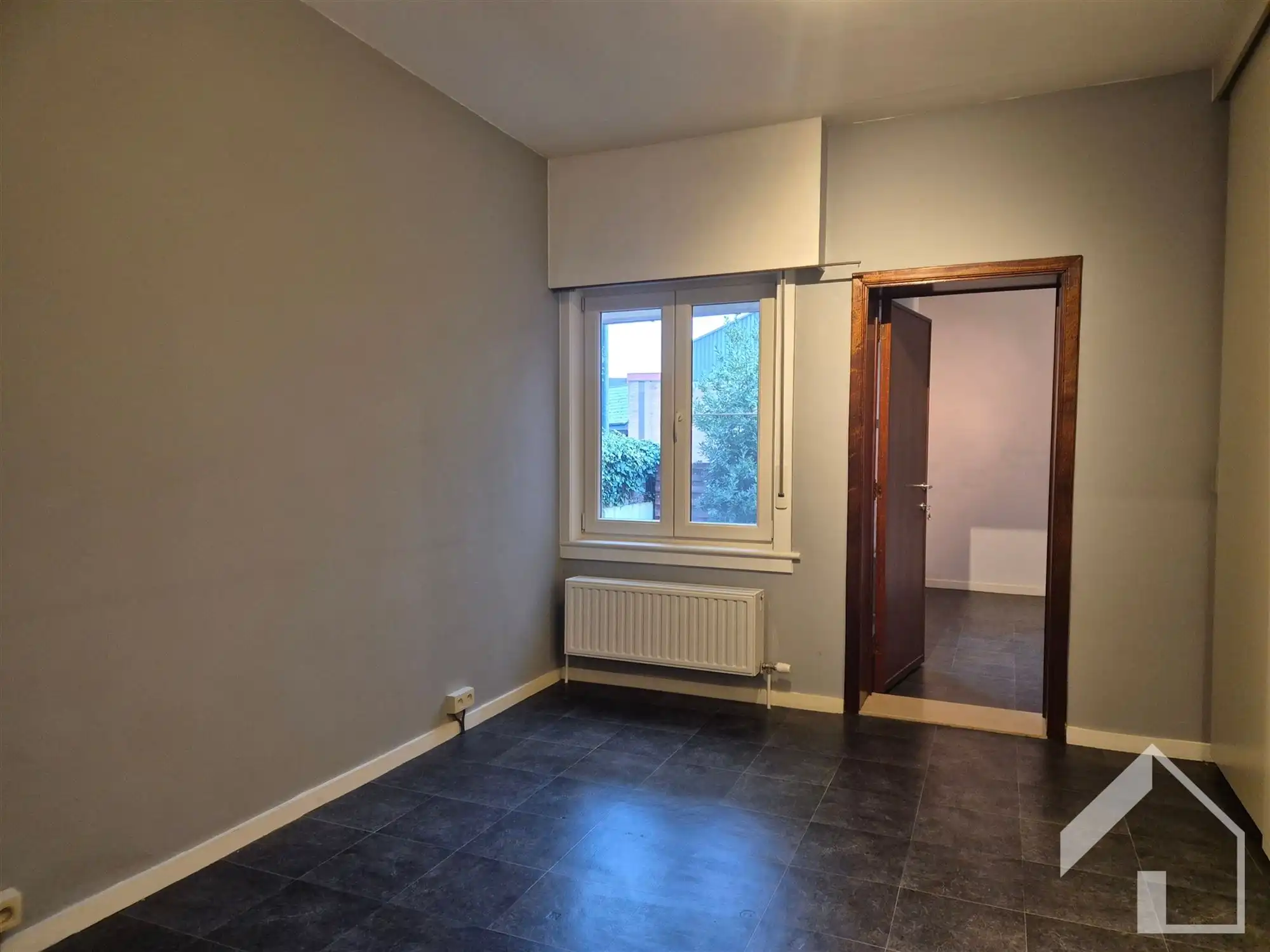 Gelijkvloersappartement op toplocatie met 1 slaapkamer en binnenkoer foto 7