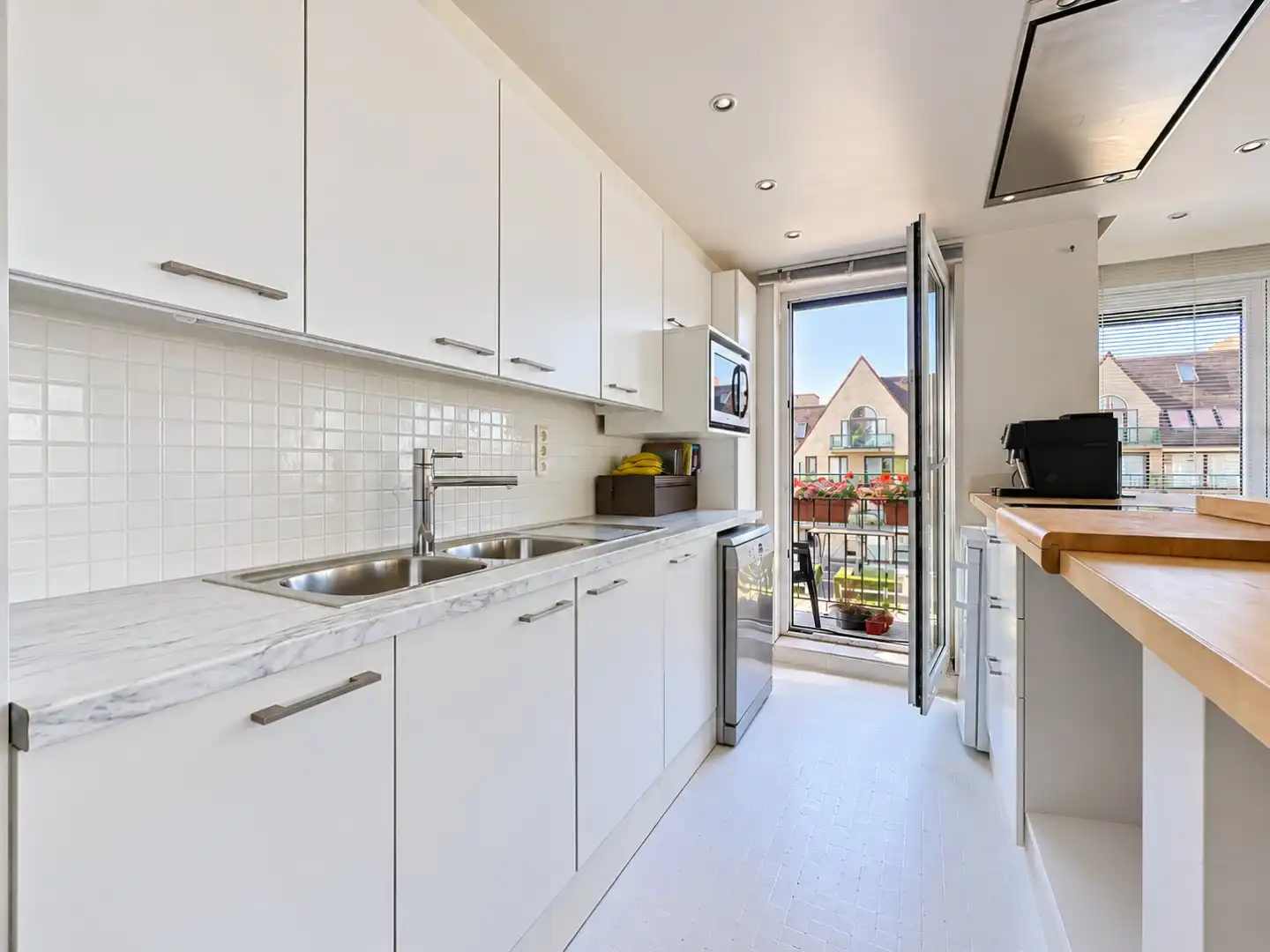 Hoekappartement op enkele minuten van het centrum van Oostduinkerke. foto 5