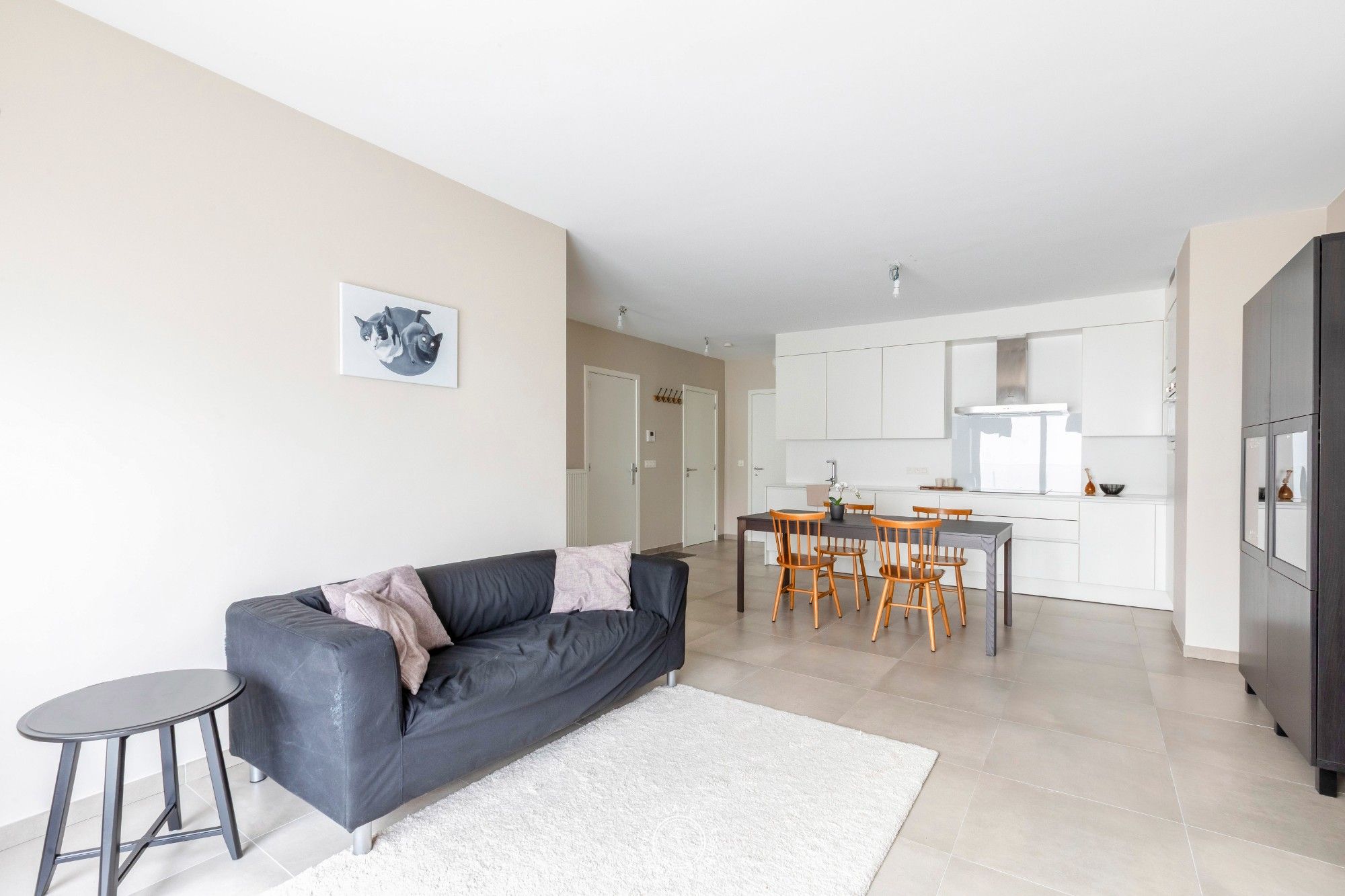 Modern appartement met 2 slaapkamers, groot terras en garagebox foto 3