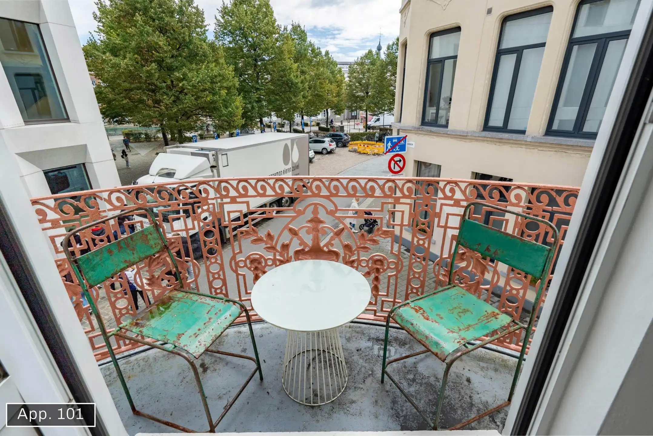 Vergund opbrengsteigendom op iconische locatie foto 5