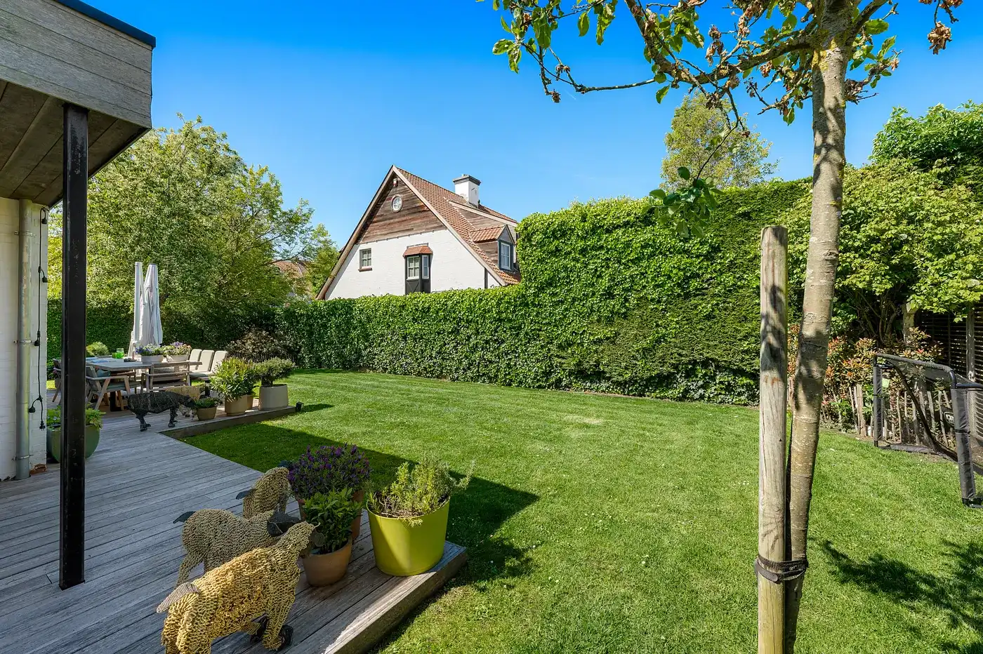 Alleenstaande villa gelegen in een rustige zijstraat van de Magere Schorre  foto 9