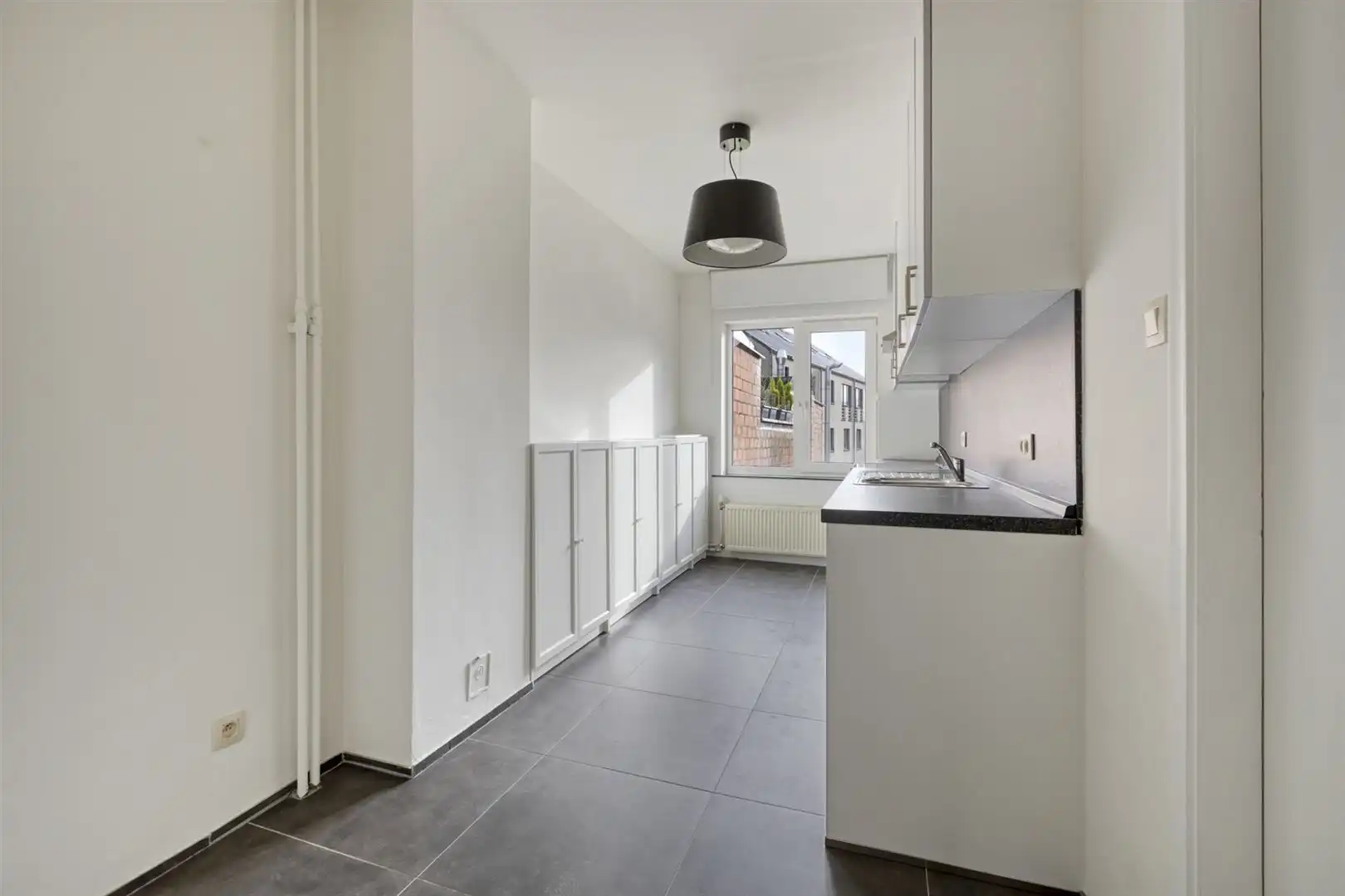 TE KOOP: Duplex-appartement (3slpks) met kantoorruimte of handelsruimte op topligging in Genk! foto 6