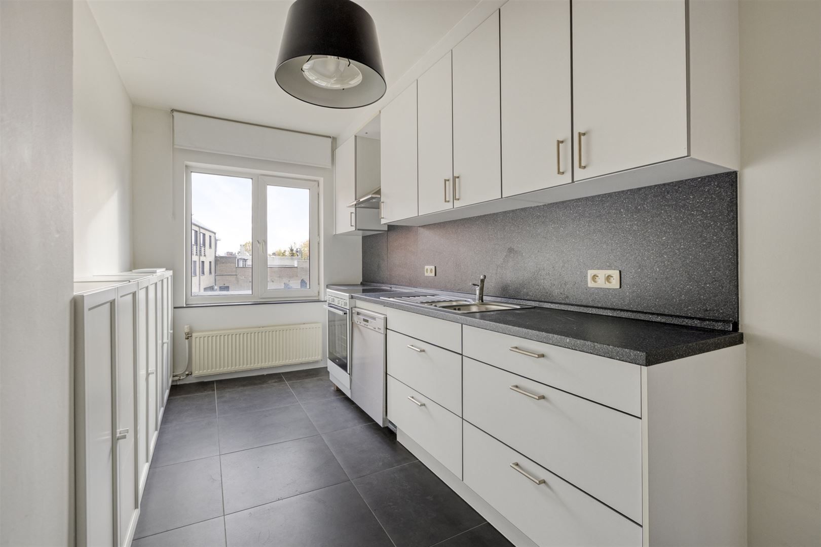 TE KOOP: Investeringspand met handelsruimte en appartement! foto 6