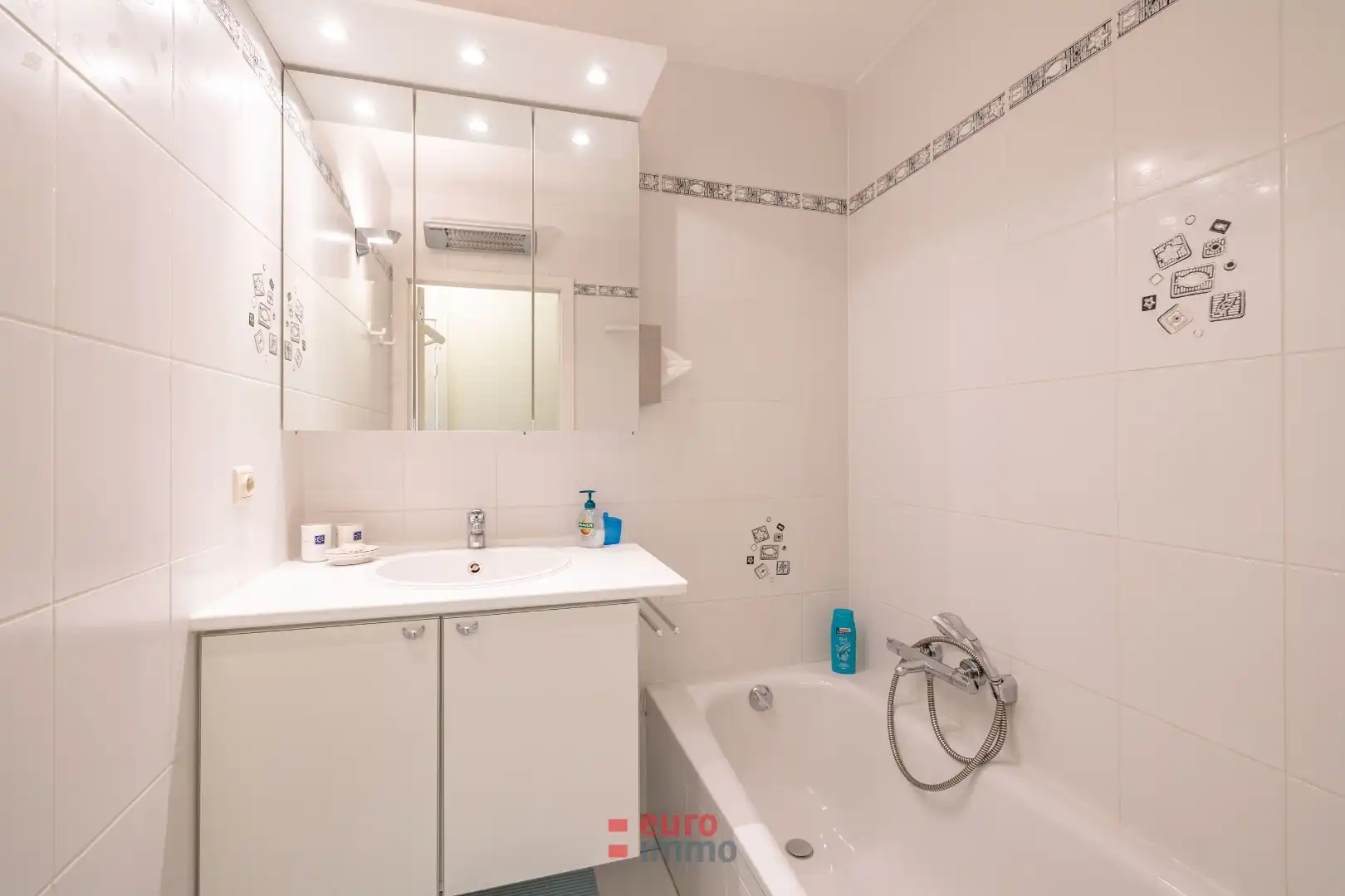 Zonovergoten appartement in Residentie Casino – hartje Nieuwpoort-Bad! foto 12