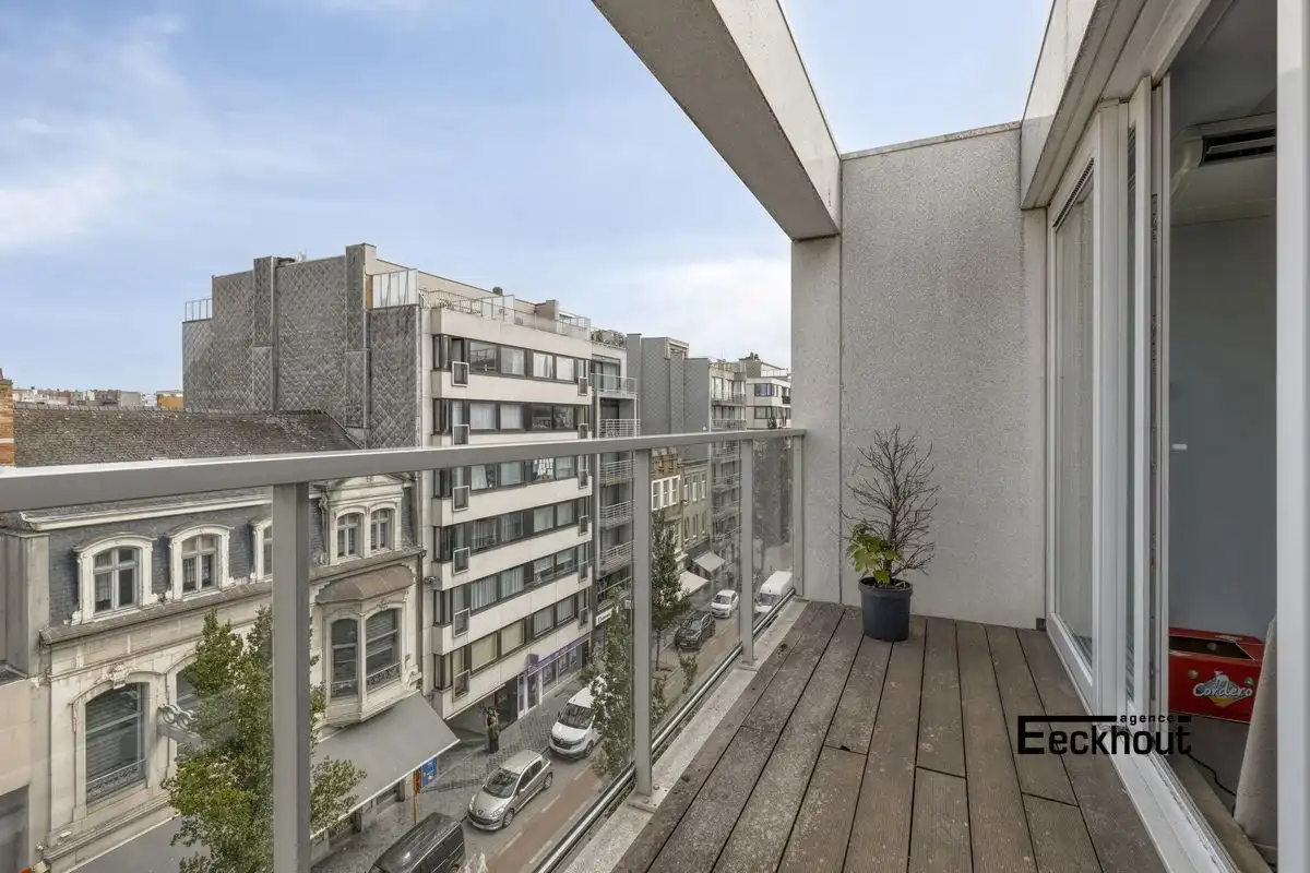 Ruim instapklaar duplexappartement foto 2