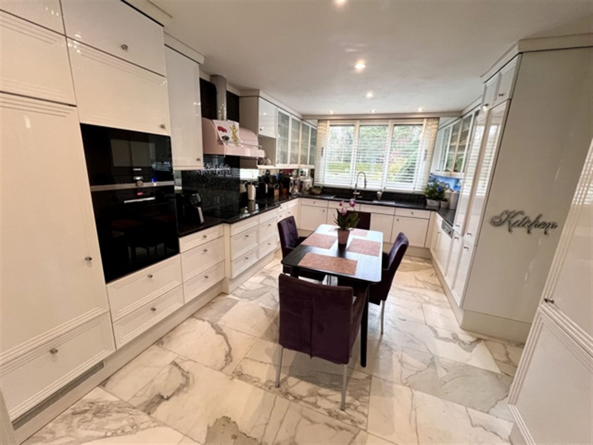 Statig landgoed met binnenzwembad op toplocatie foto 33