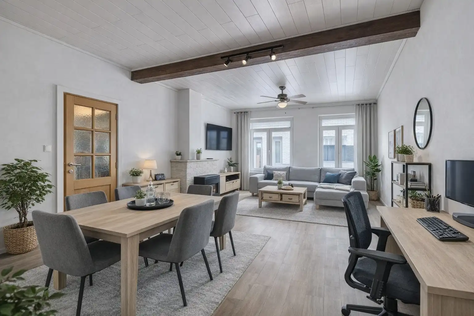 Te renoveren woning met 3 slaapkamers en garage foto 5