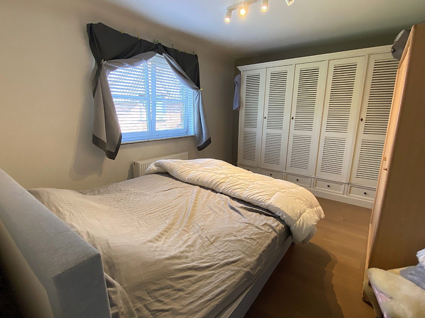 Instapklare woning met twee slaapkamers te huur in Bachte-Maria-Leerne foto 9