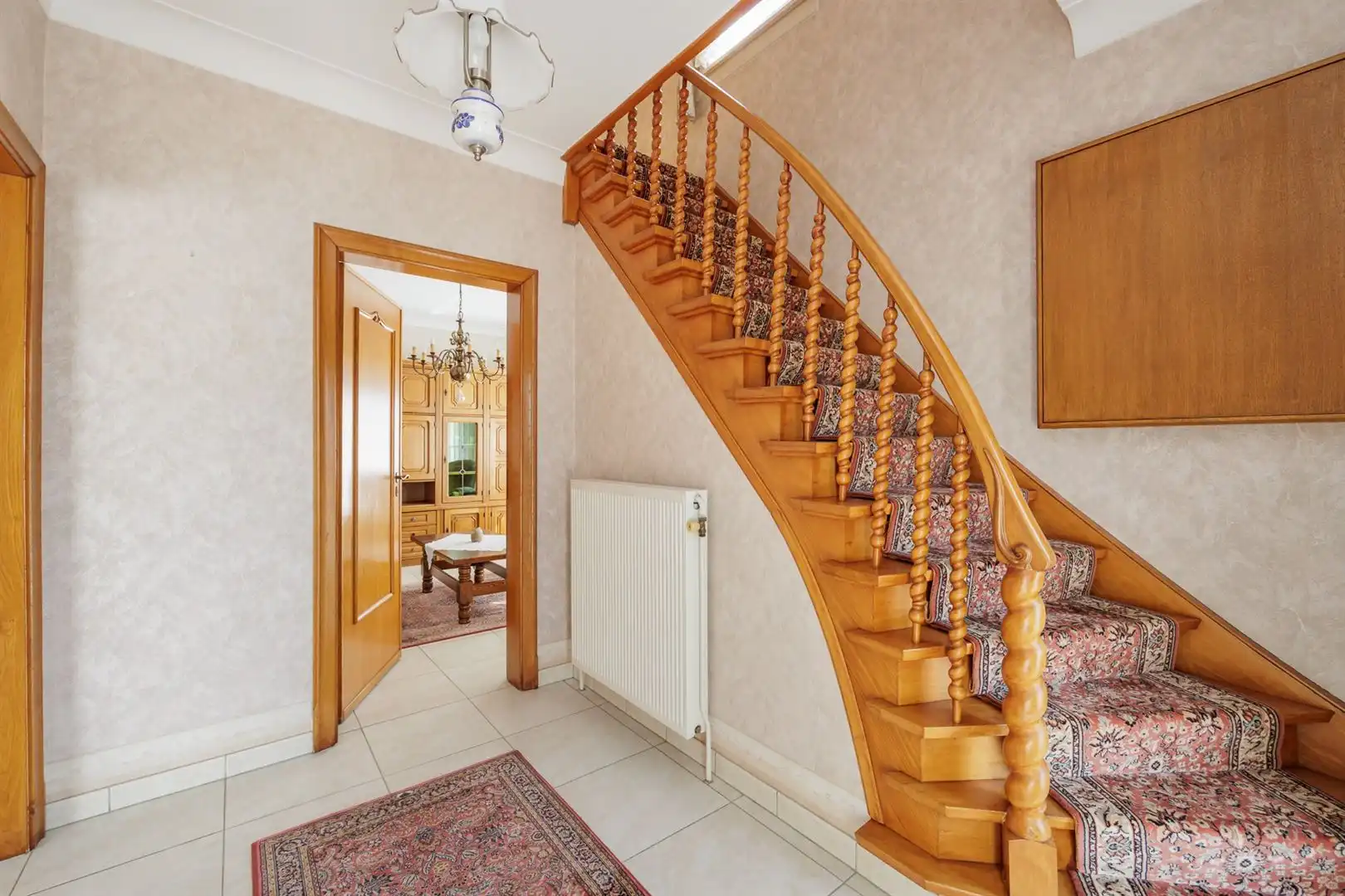 Instapklare woning met garage en tuin! foto 12