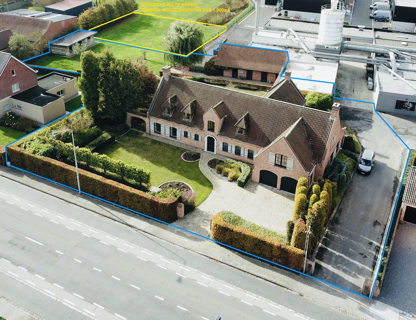 Instapklaar, luxueus afgewerkte VILLA (5 slpkms, dubbele garage, ...) met BIJGEBOUWEN (stallingen en bergplaats) te Ingelmunster. Grondopp.: 2.814m2 foto 29