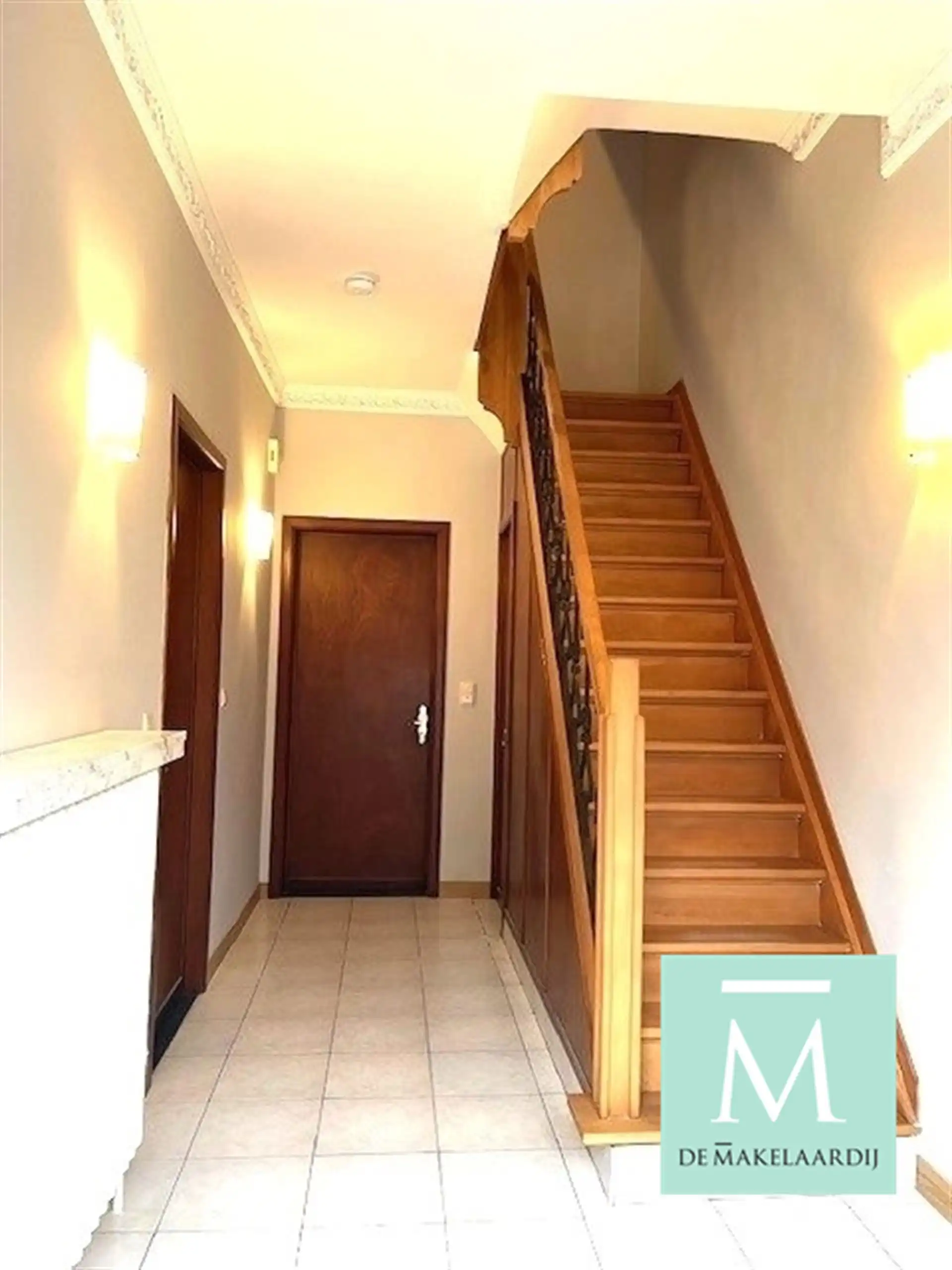 Verzorgde, goed en rustig gelegen woning met 3 of zelfs 4 slaapkamers en gezellig tuintje! foto 2